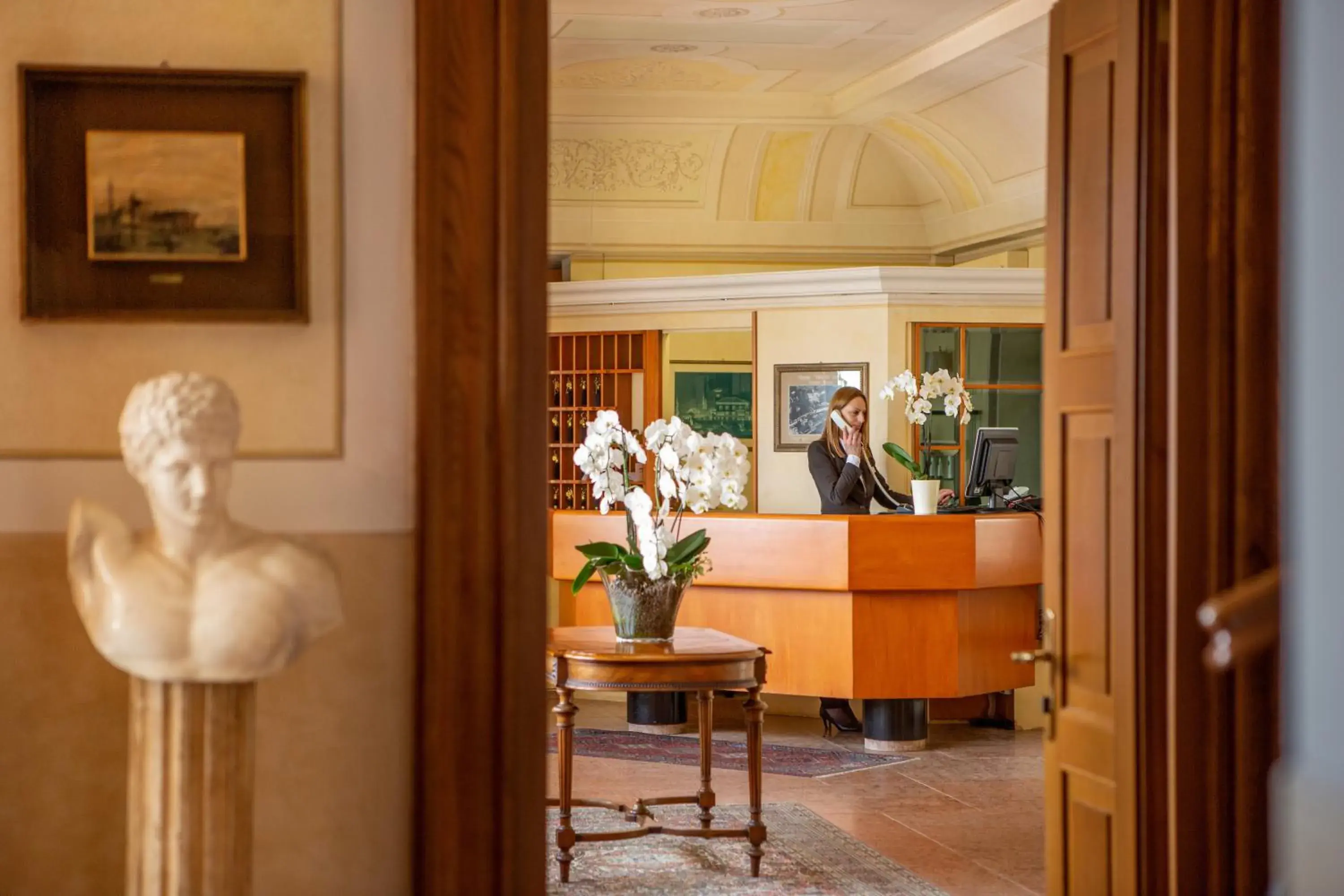 Lobby/Reception in Hotel Villa Del Sogno
