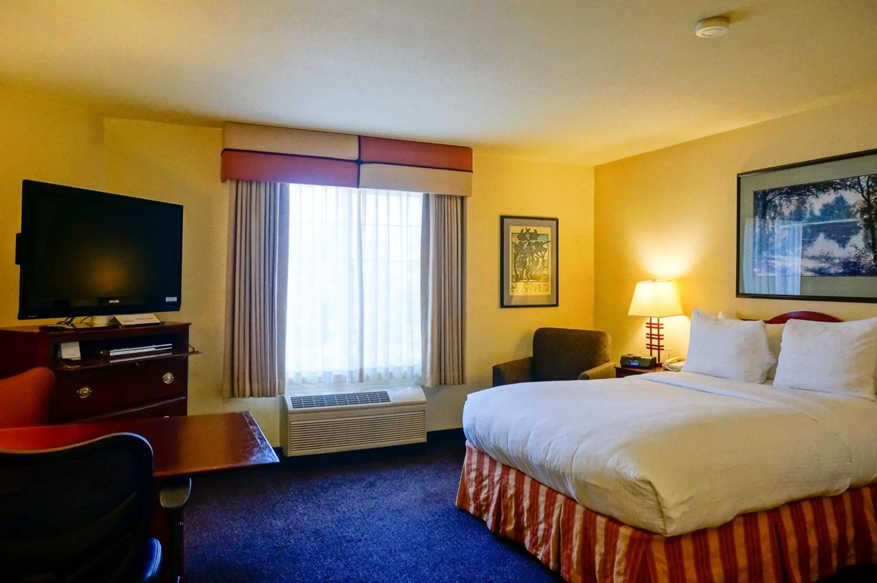 Studio Suite - Disability Access with Roll In Shower in Larkspur Landing Pleasanton-An All-Suite Hotel