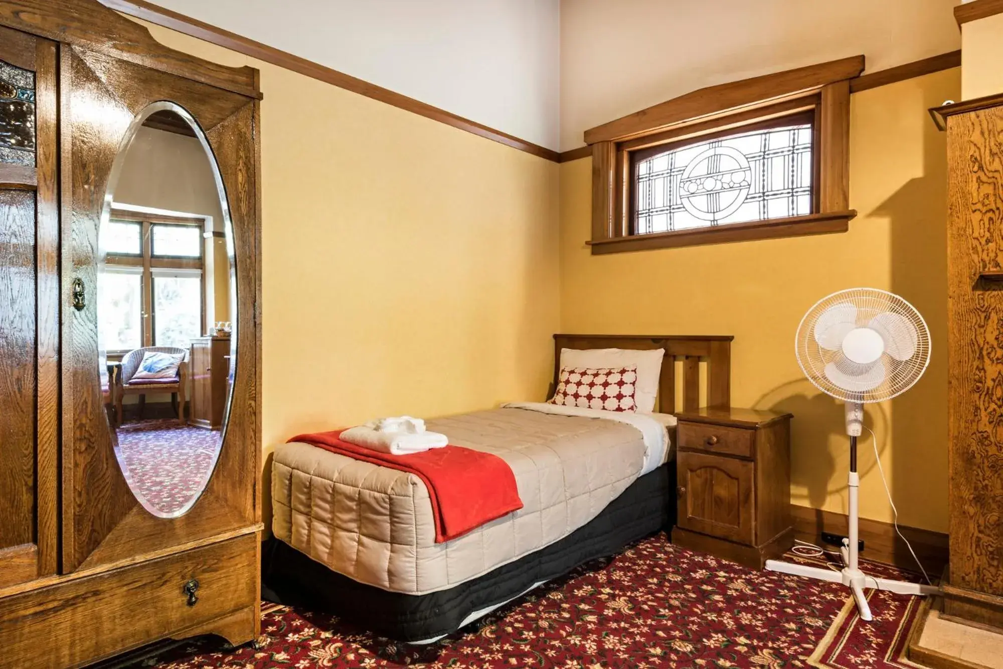 Bedroom, Bed in Halswell Lodge