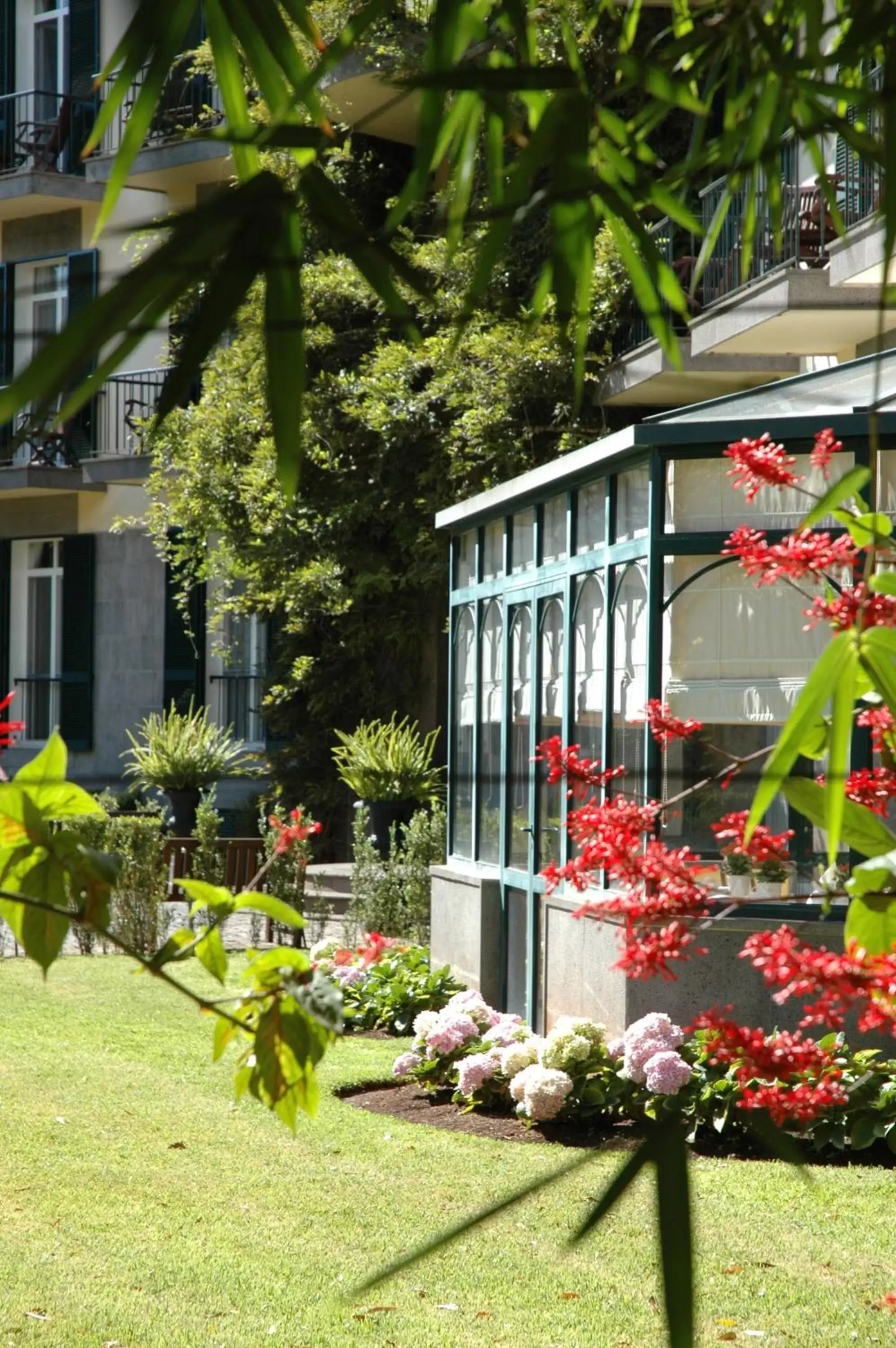 Facade/entrance, Garden in Quinta da Bela Vista