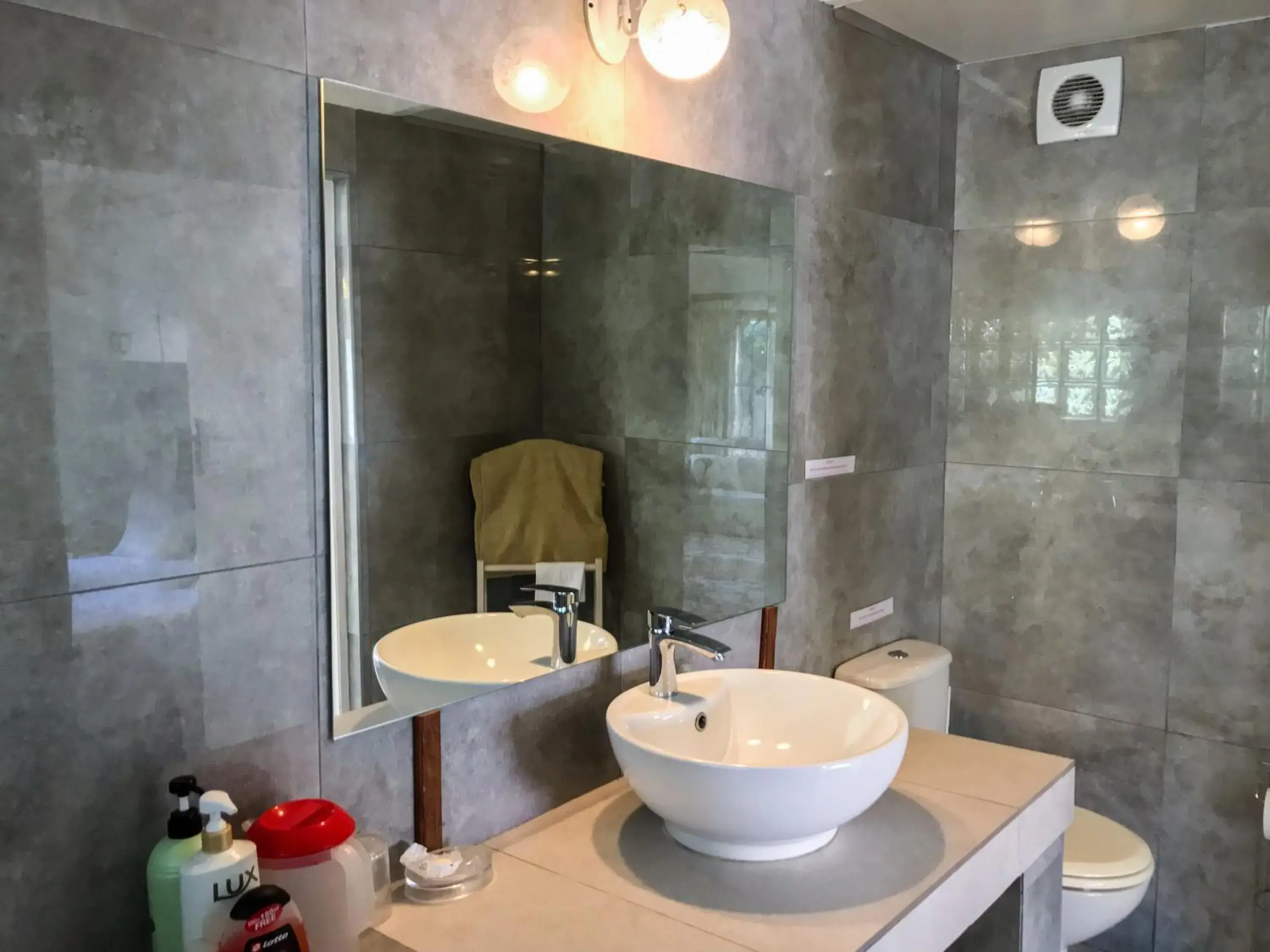 Bathroom in Applegarth B&B and Self-Catering Studios