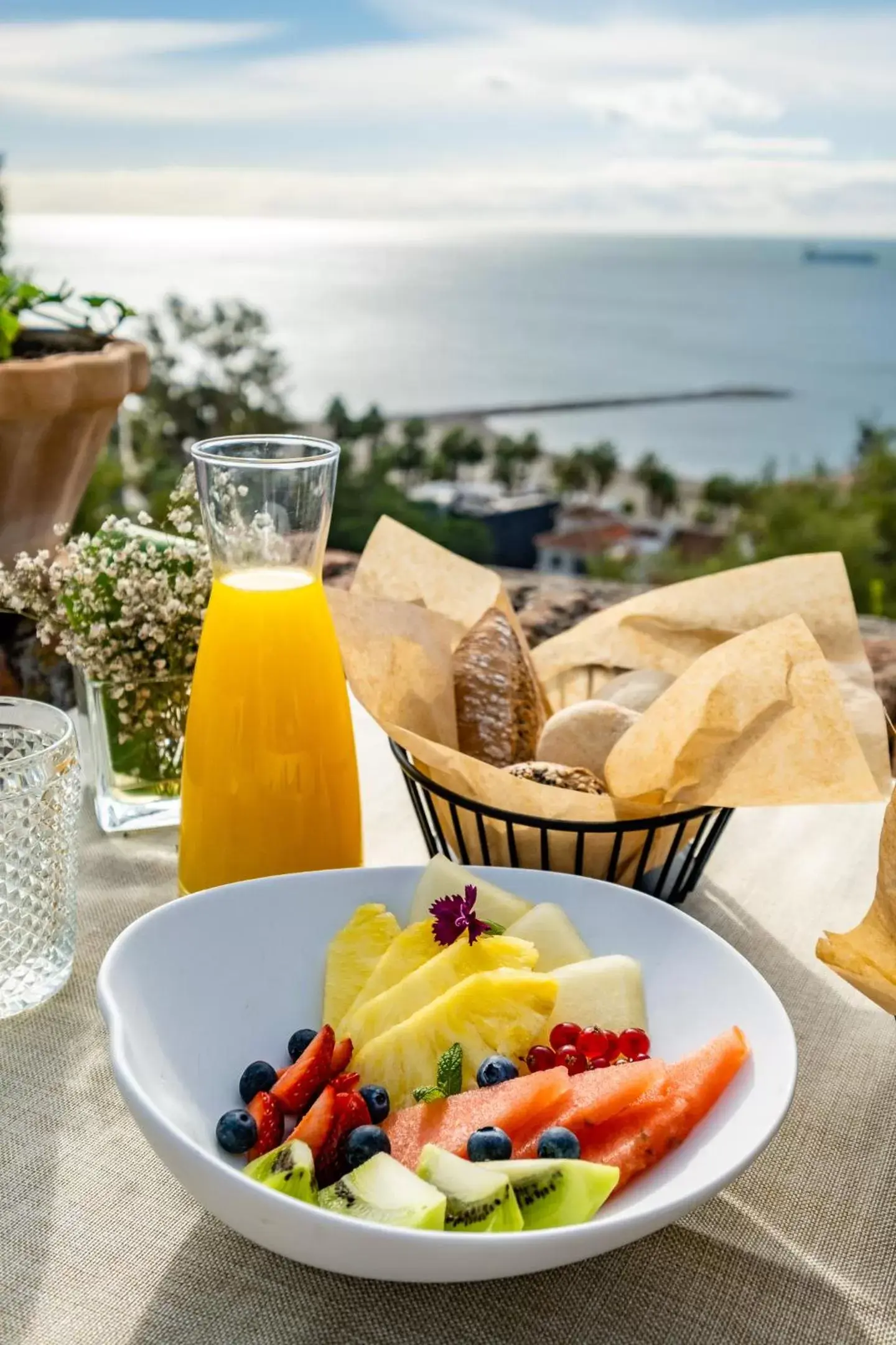 Breakfast in Soho Boutique Castillo de Santa Catalina - Adults Recommended