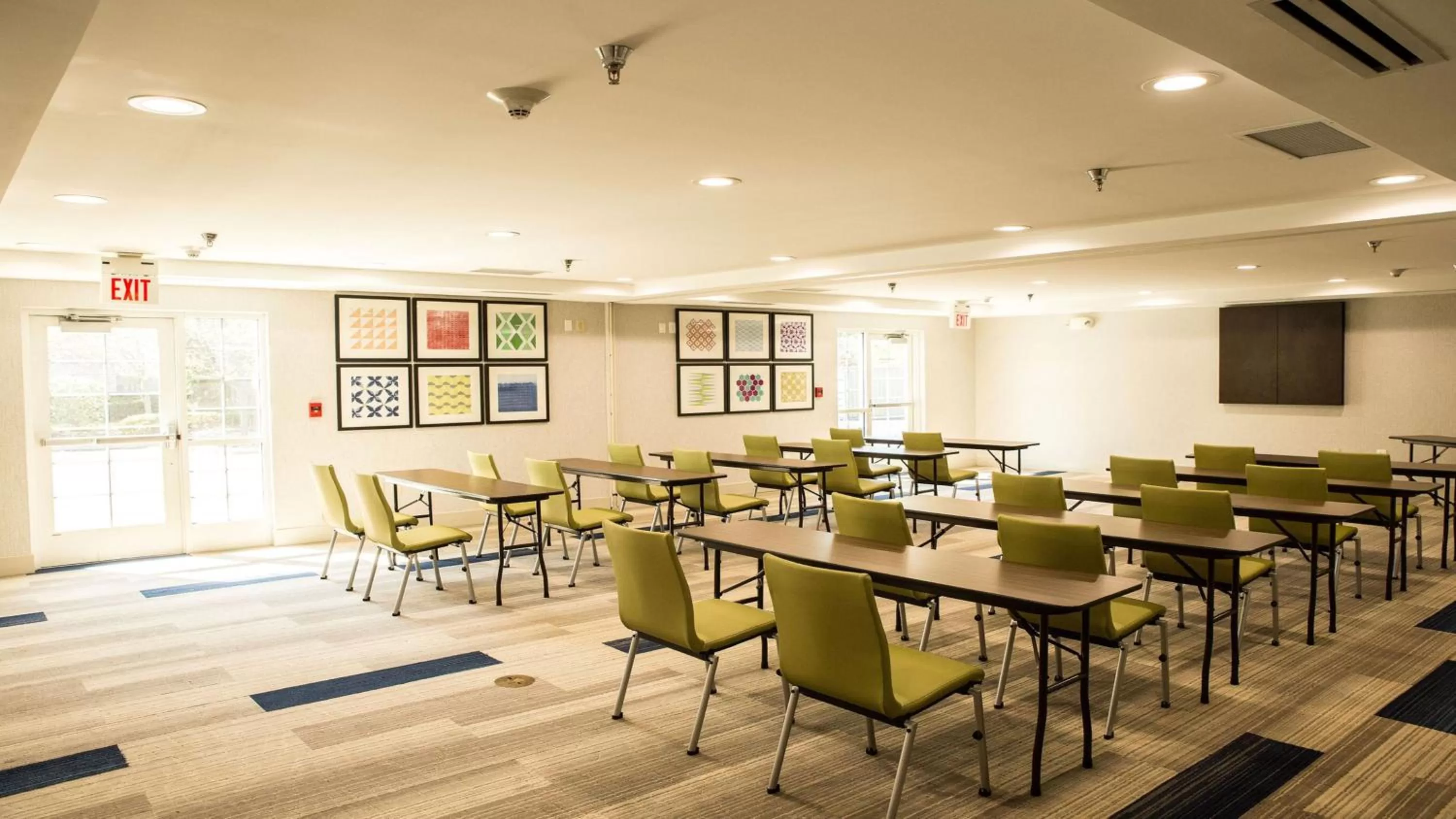 Meeting/conference room in Holiday Inn Express - Columbus - Dublin by IHG