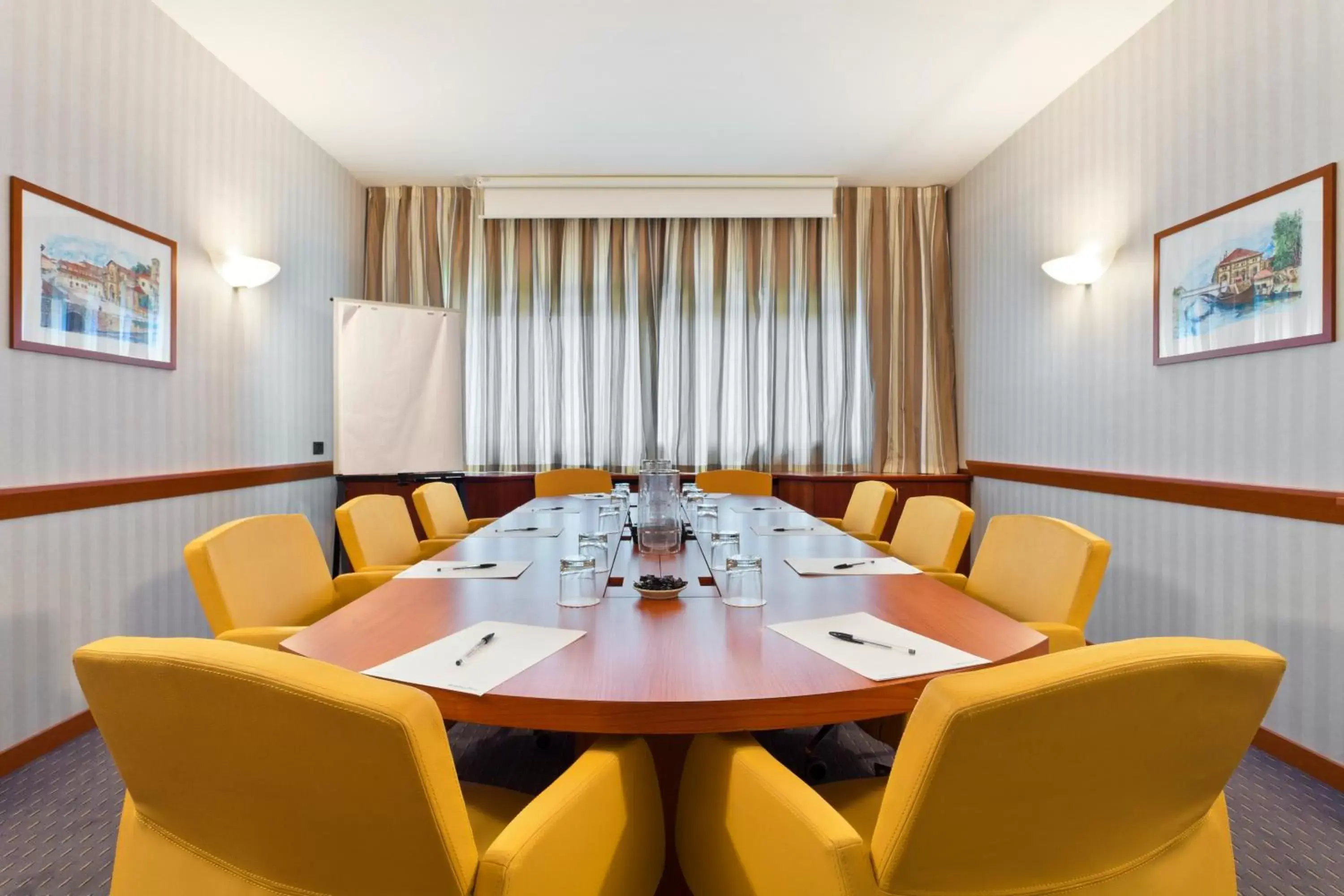 Meeting/conference room in Belstay Milano Assago