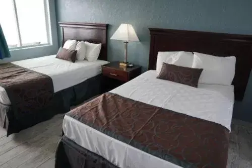 Bed in Sunset Beach Hotel Bed in Sunset Beach Hotel