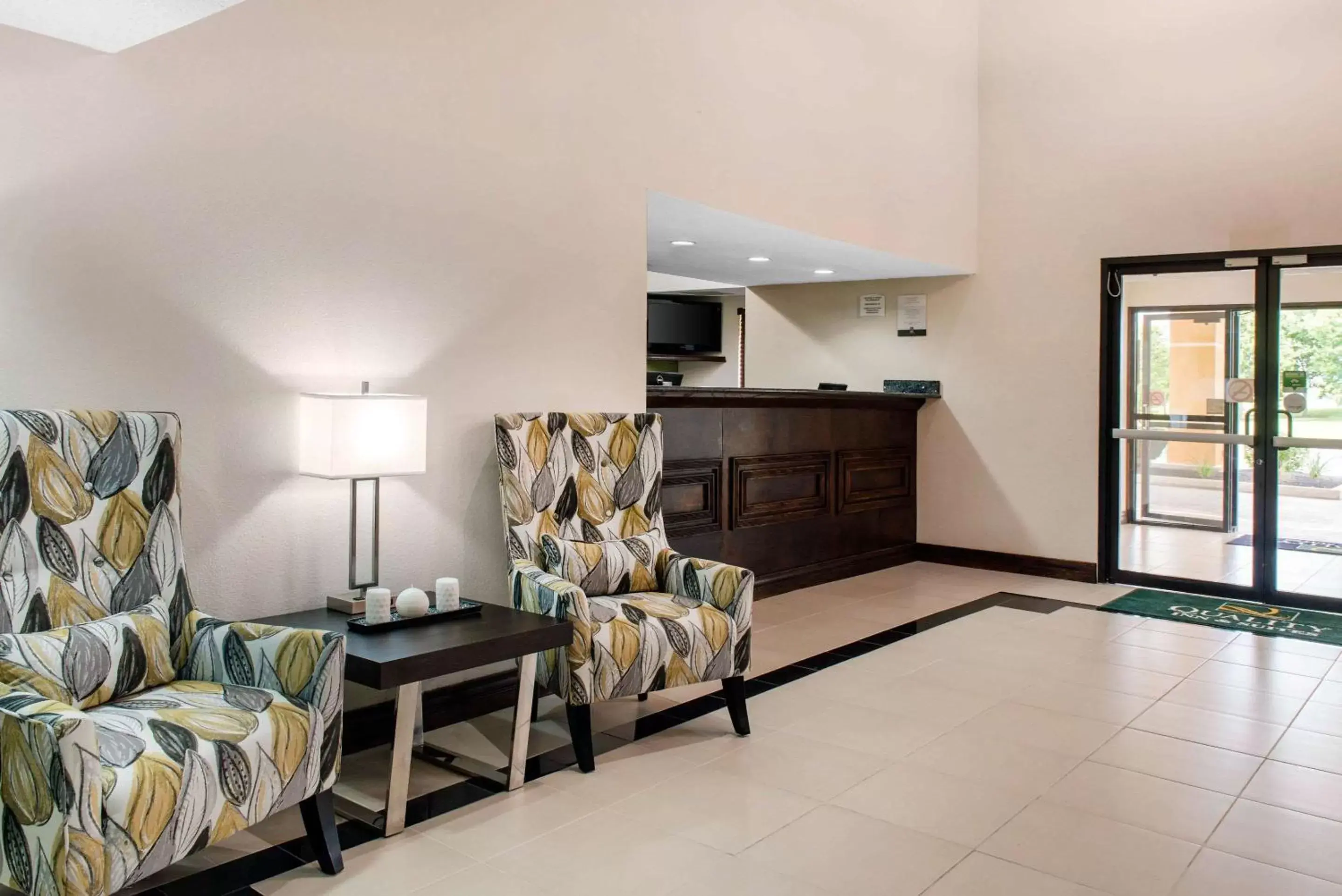 Lobby or reception, Seating Area in Quality Inn & Suites Anderson I-69