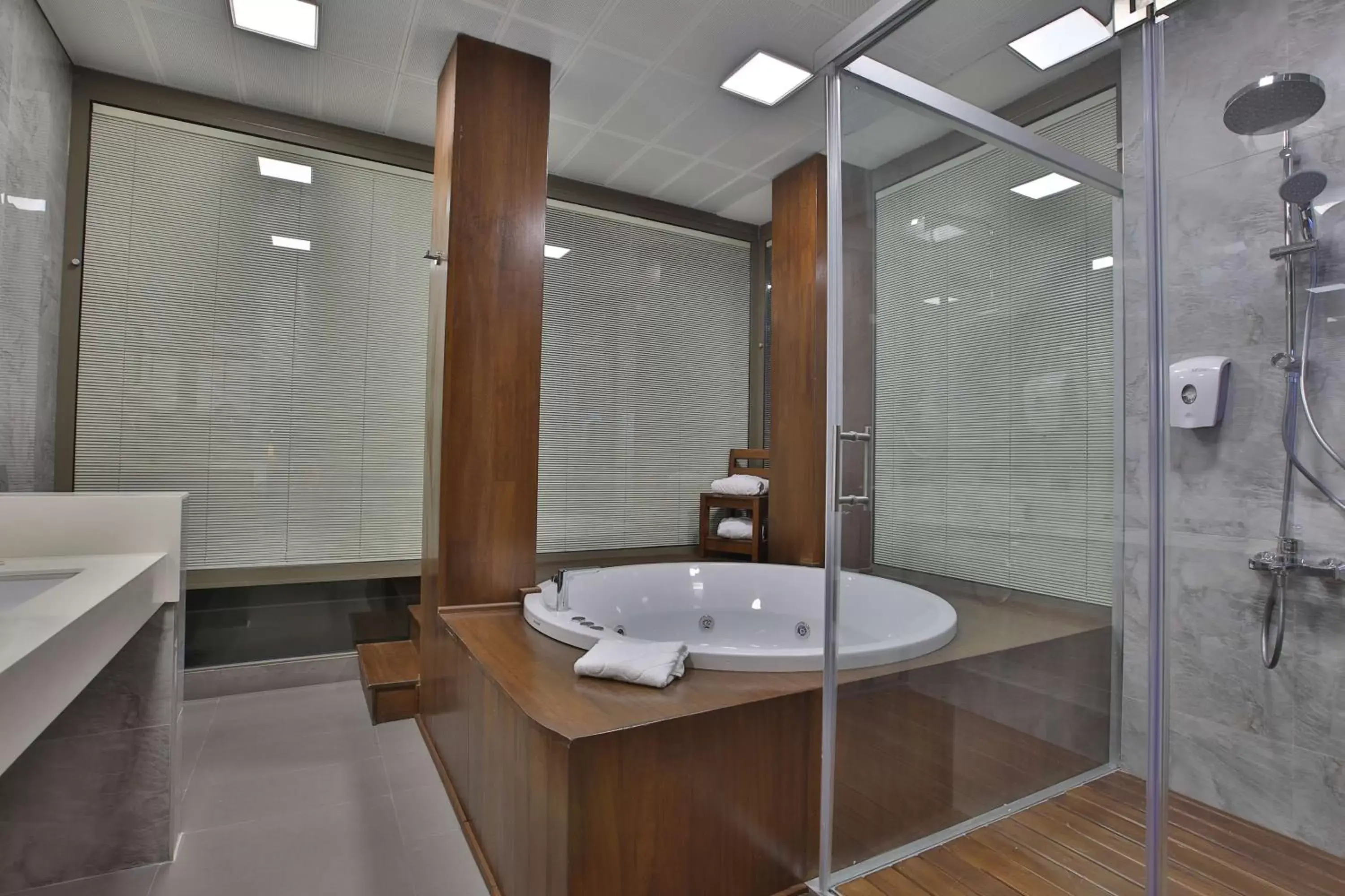 Bathroom in Best Western Premier Karsiyaka Convention & Spa Hotel