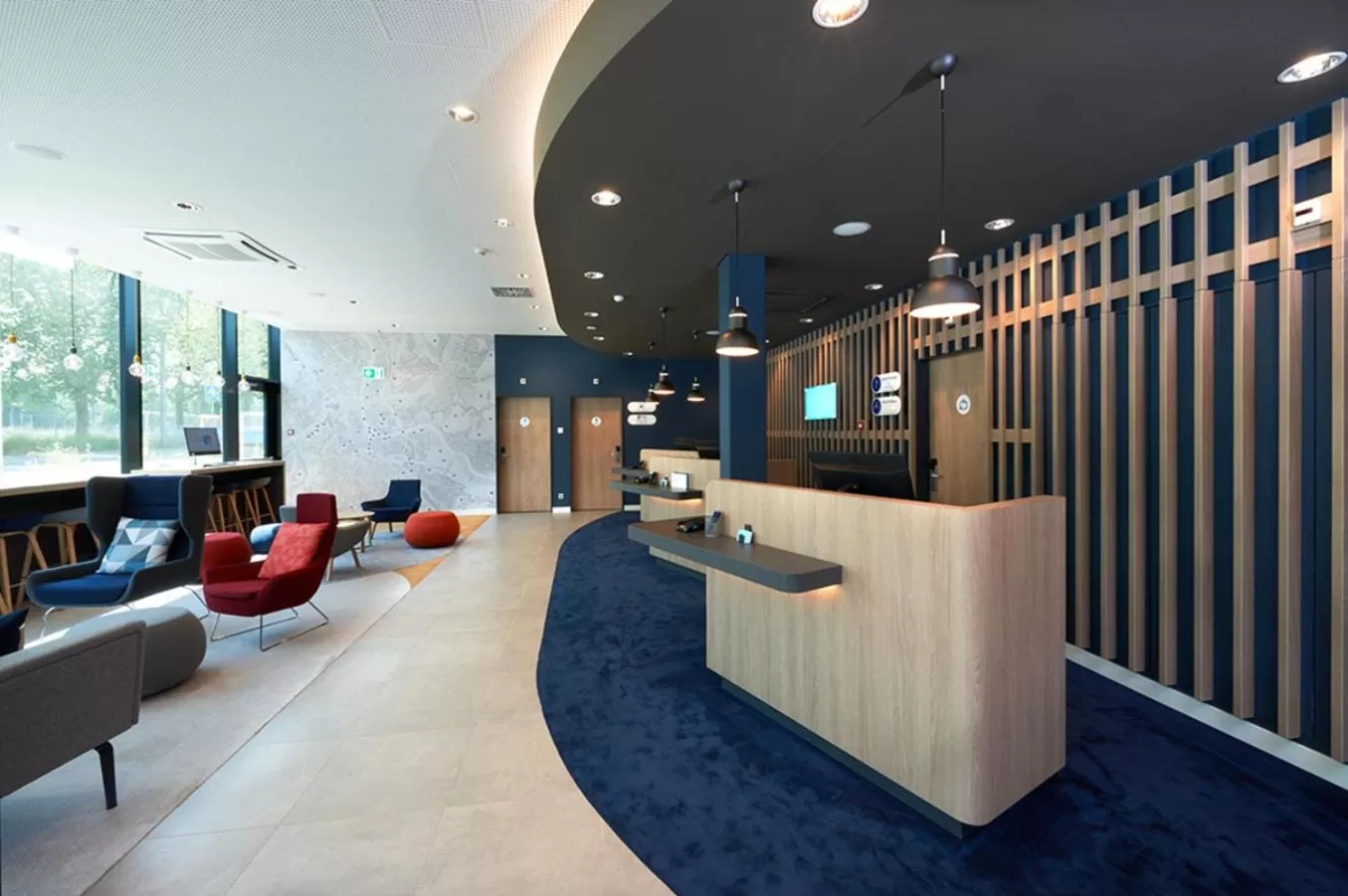 Lobby or reception in Holiday Inn Express & Suites - Basel - Allschwil by IHG