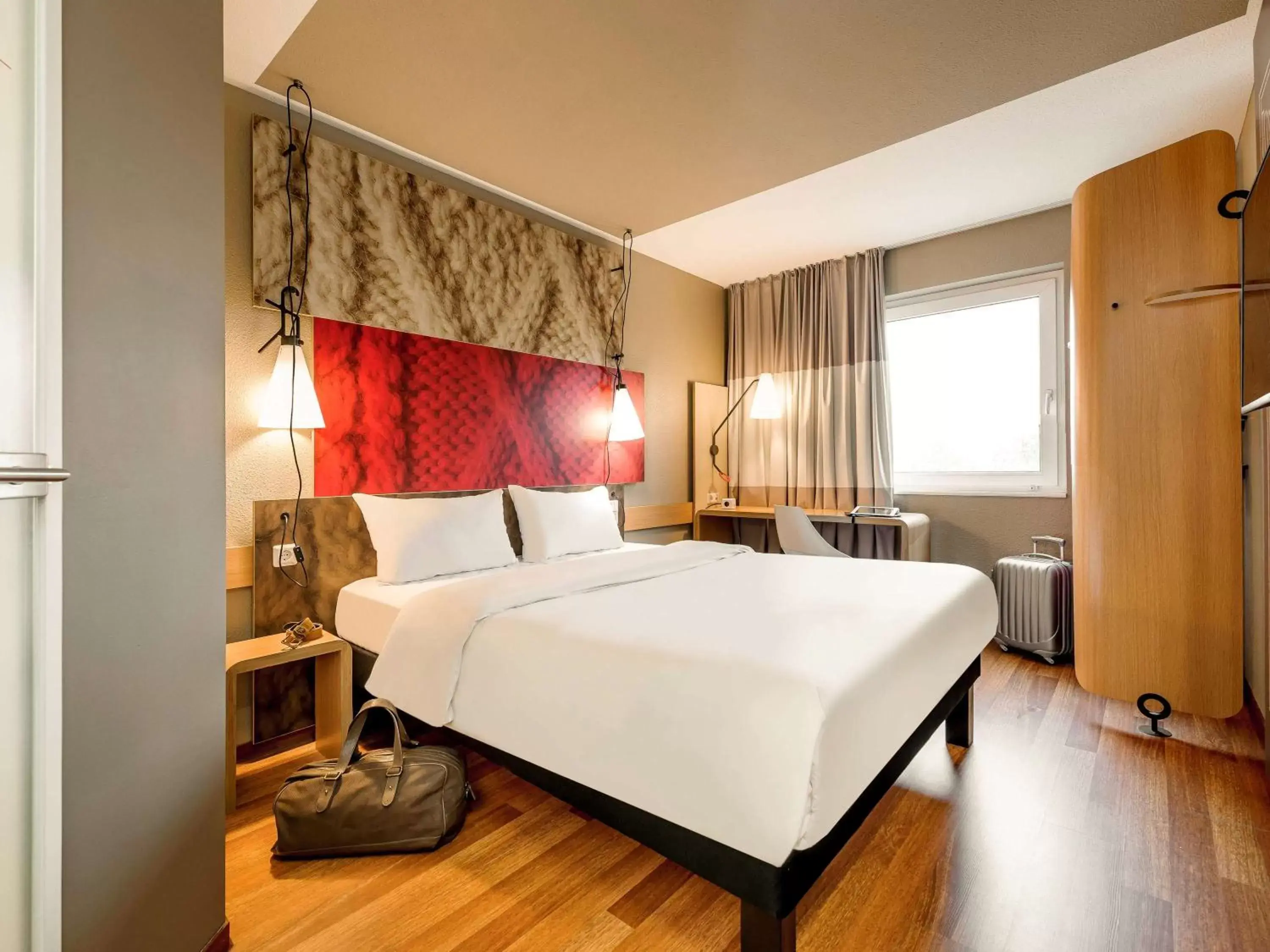 Photo of the whole room, Bed in ibis Hotel München Messe Photo of the whole room, Bed in ibis Hotel München Messe