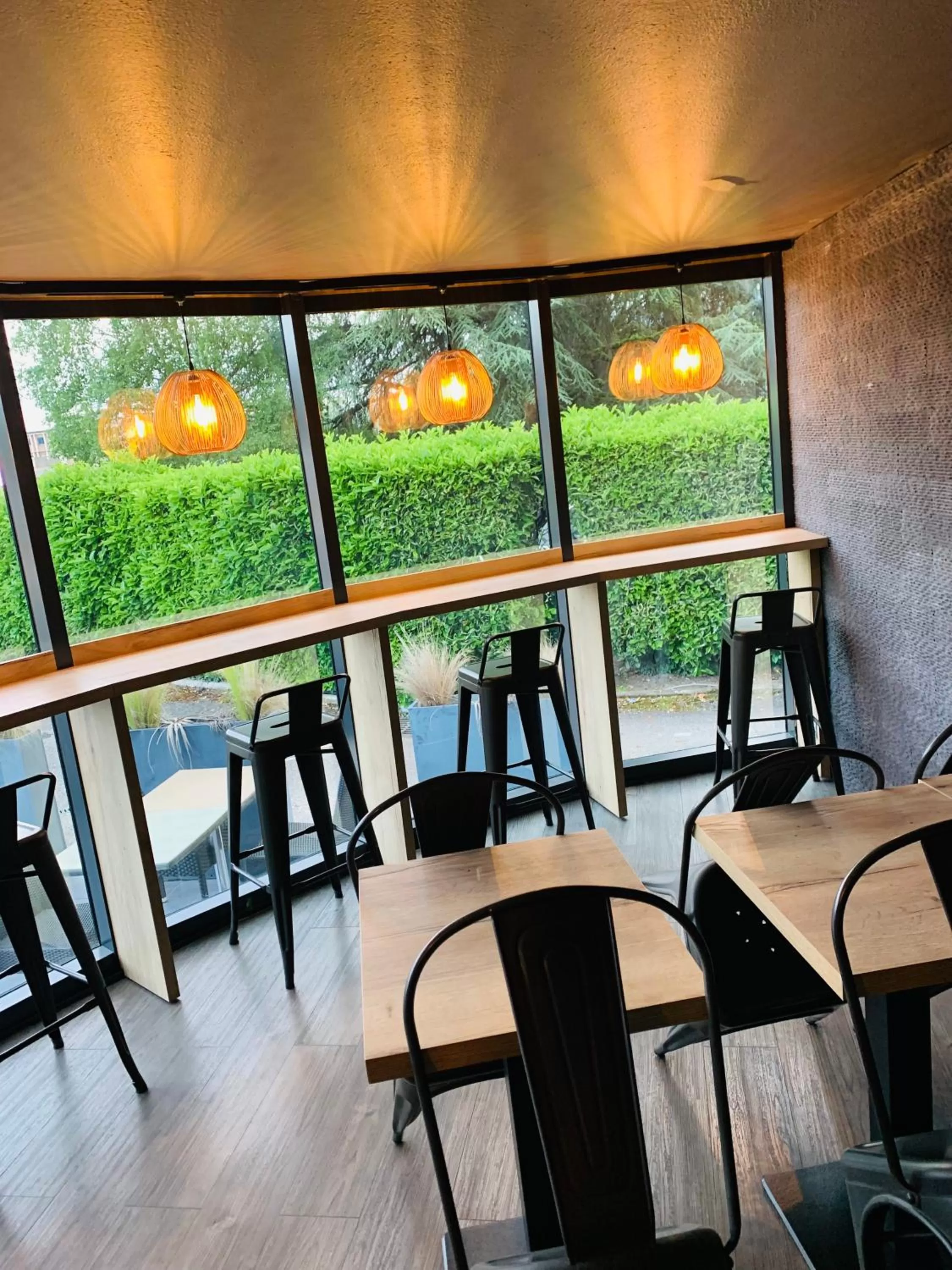 Restaurant/places to eat in Le Mokca