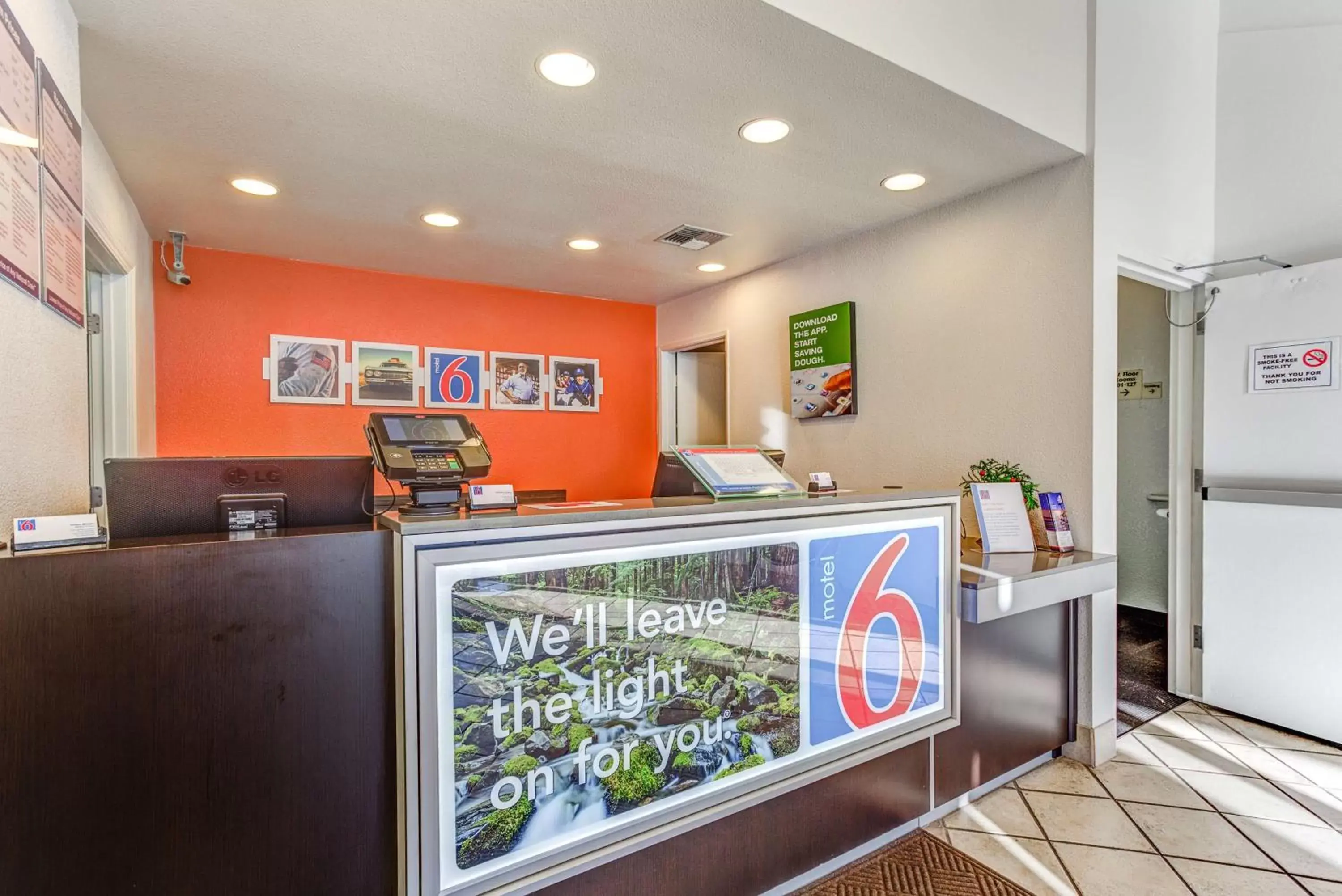Property logo or sign, Lobby/Reception in Motel 6-Portland, OR - Tigard West