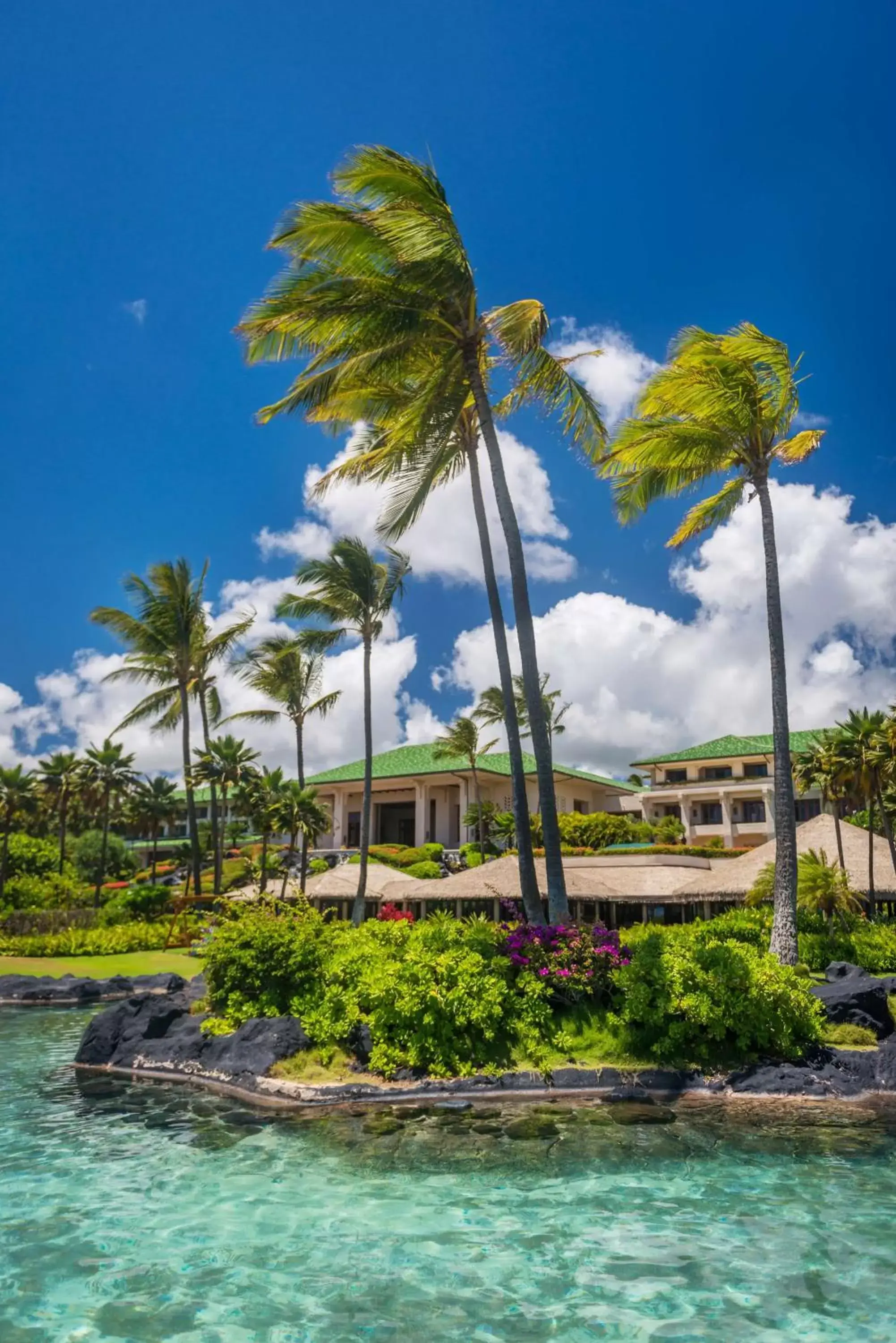 Swimming pool, Property Building in Grand Hyatt Kauai Resort & Spa