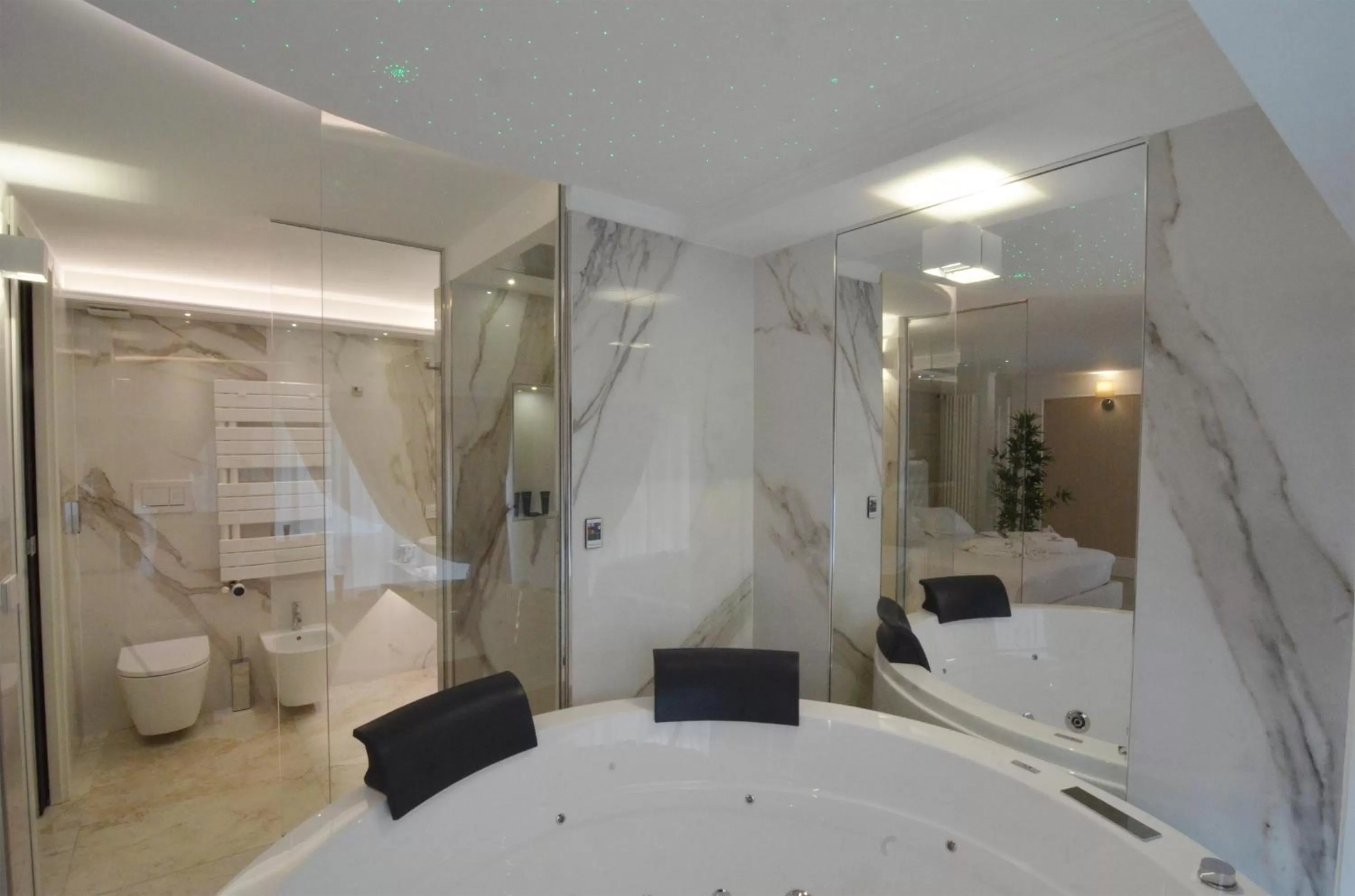 Shower, Bathroom in Domus De Cinti