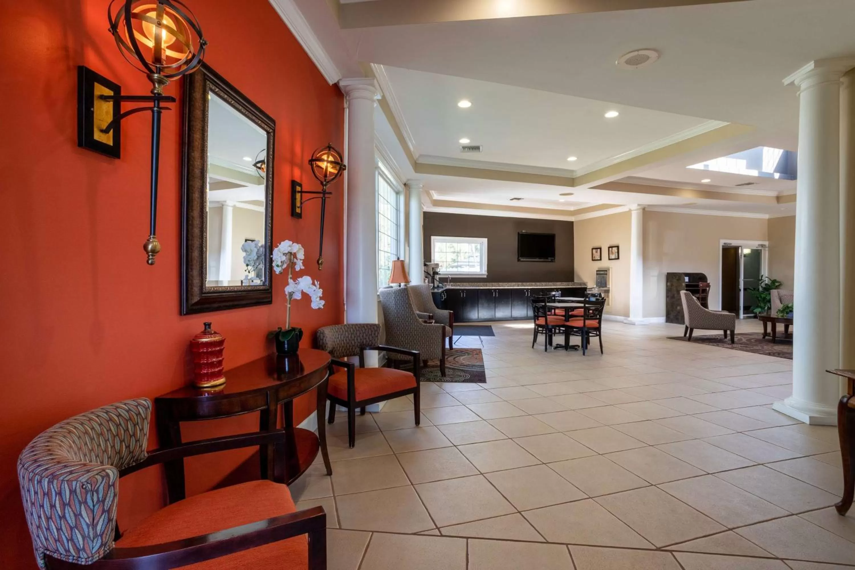 Lobby or reception in Travelodge by Wyndham Lakeland