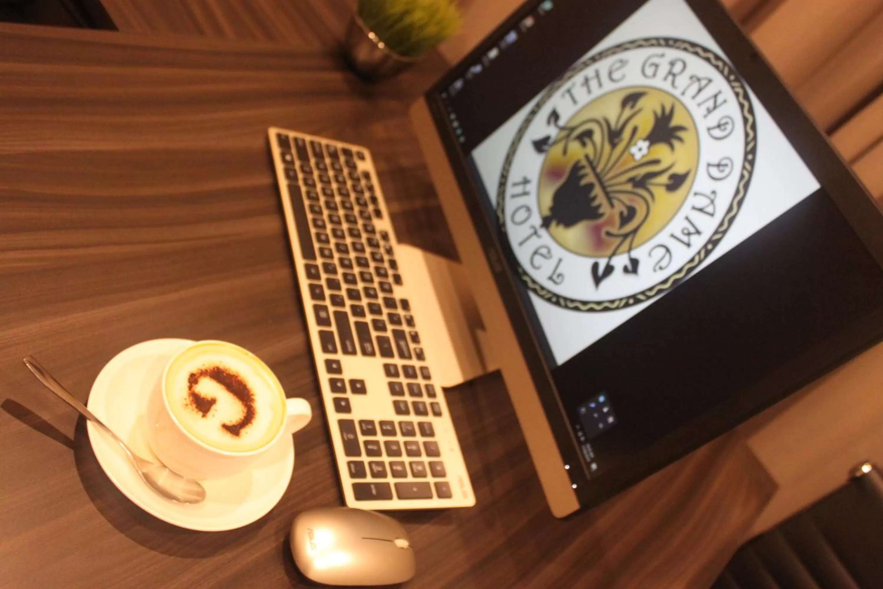 Business facilities in The Grand Dame Hotel