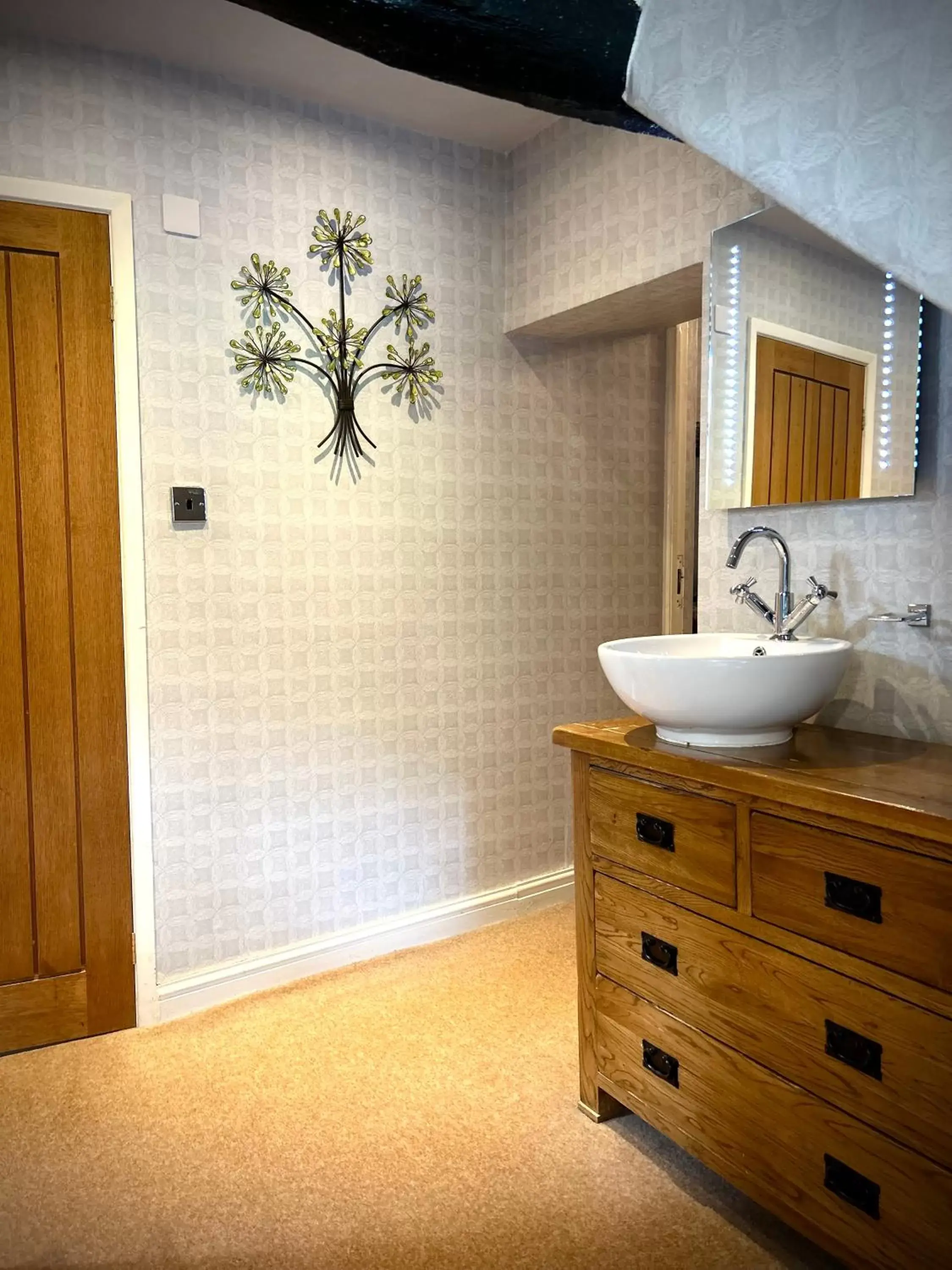 Bathroom in Royal Oak Appleby