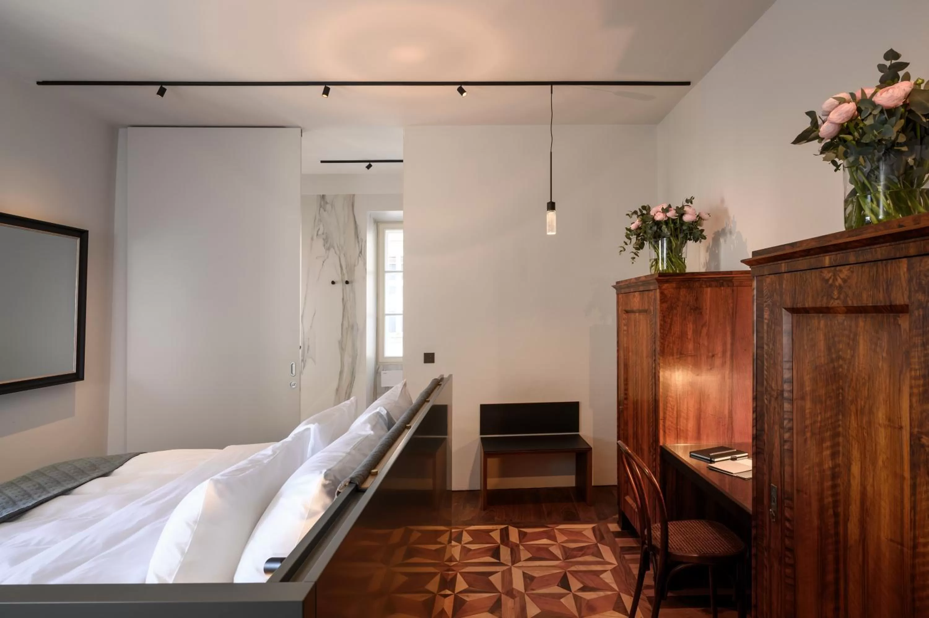 TV and multimedia, Bed in Zlata Ladjica Boutique Hotel