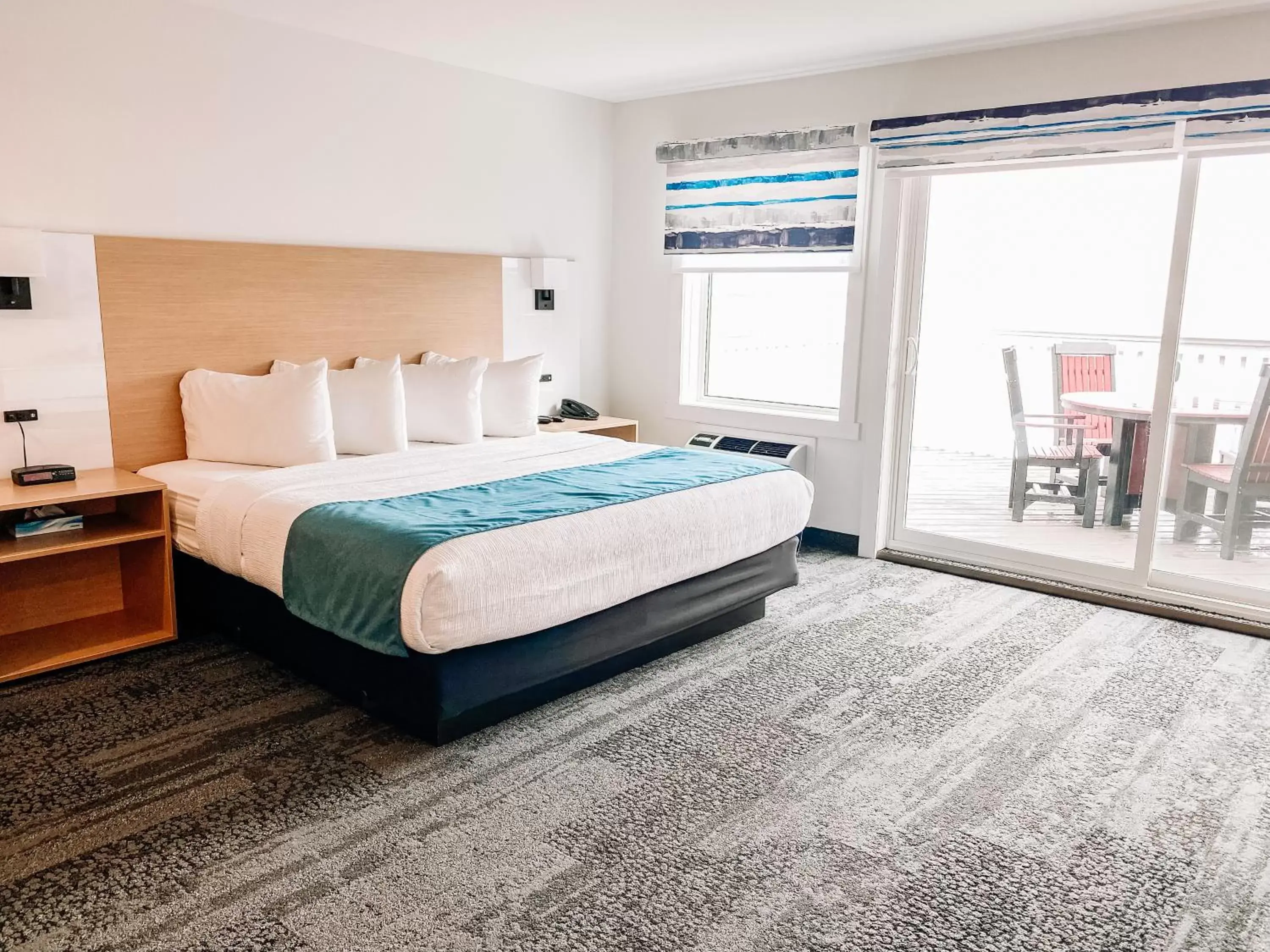 Suite with Balcony - single occupancy in La Place Rendez-Vous Hotel Suite with Balcony - single occupancy in La Place Rendez-Vous Hotel