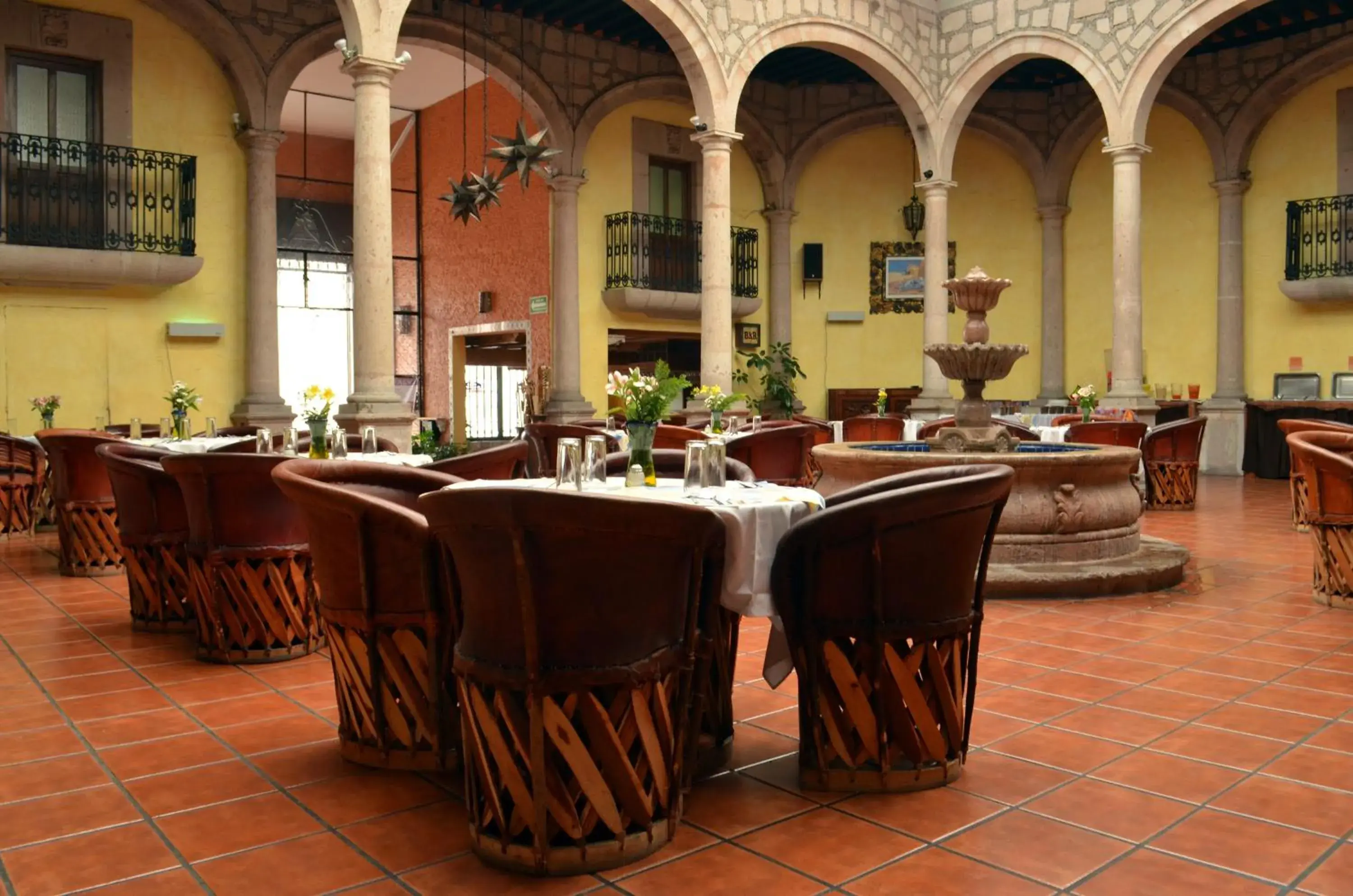 Restaurant/Places to Eat in Howard Johnson Calle Real Morelia