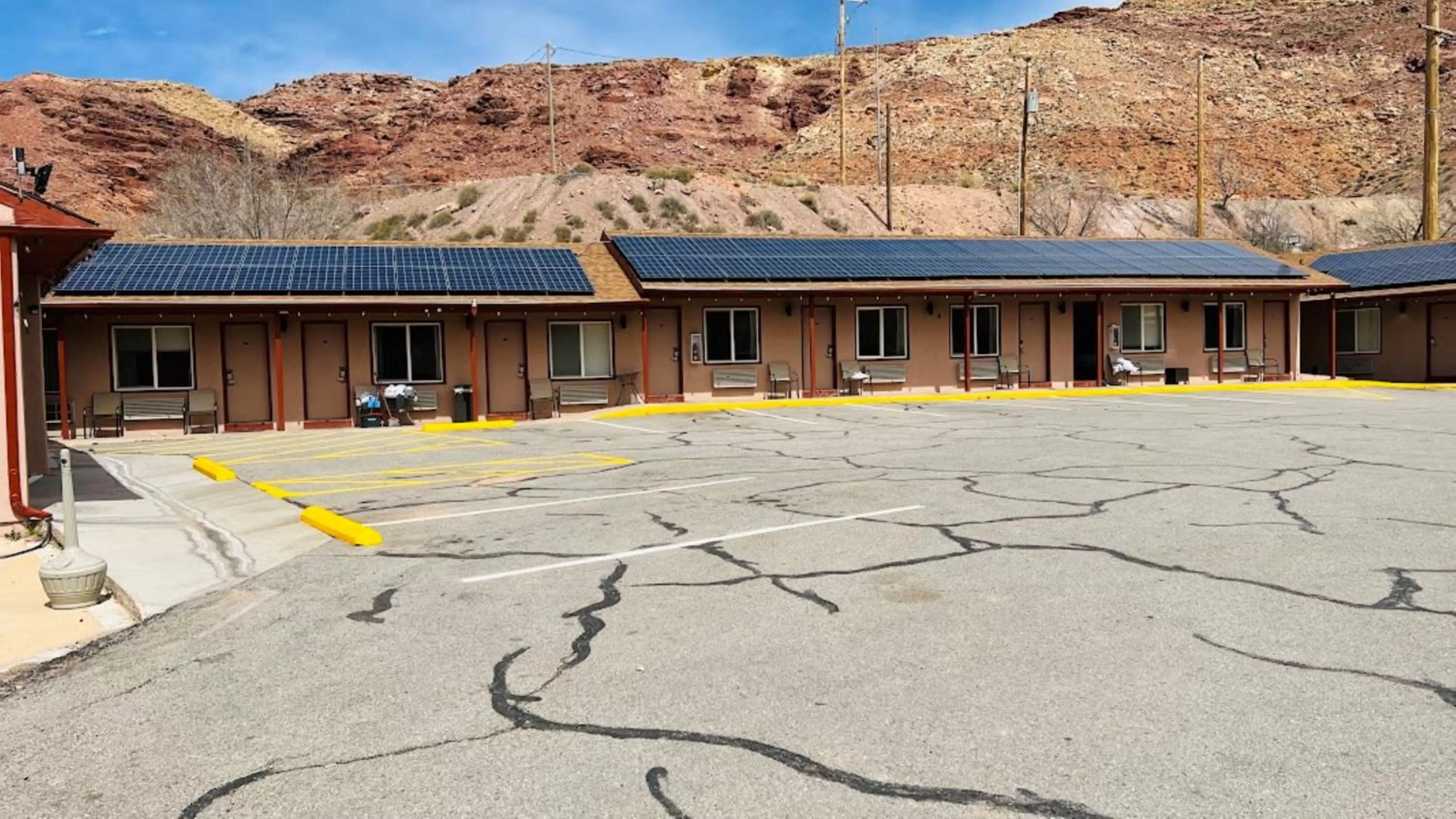 Property building in Inca Inn Moab