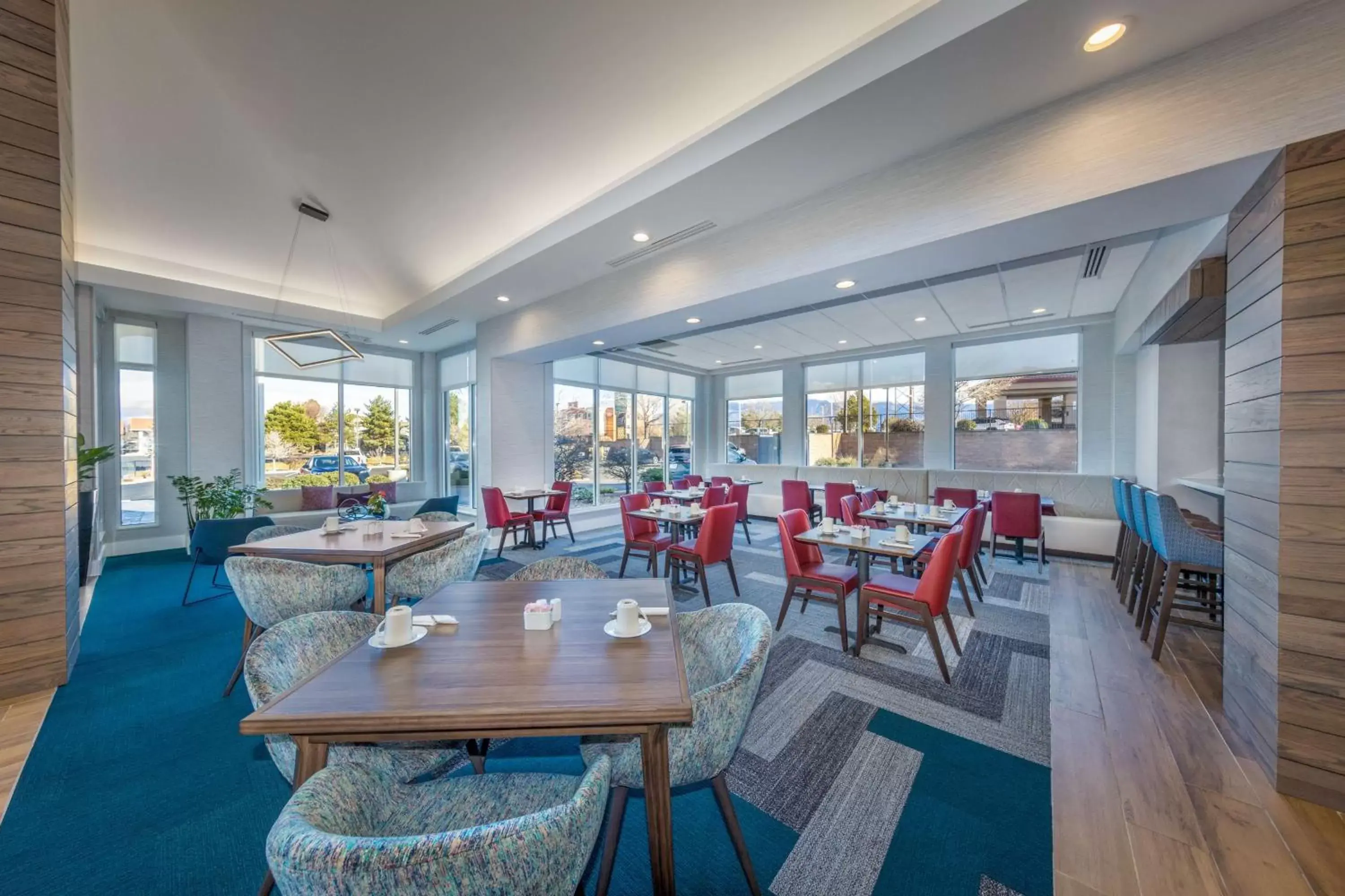 Restaurant/Places to Eat in Hilton Garden Inn Albuquerque/Journal Center