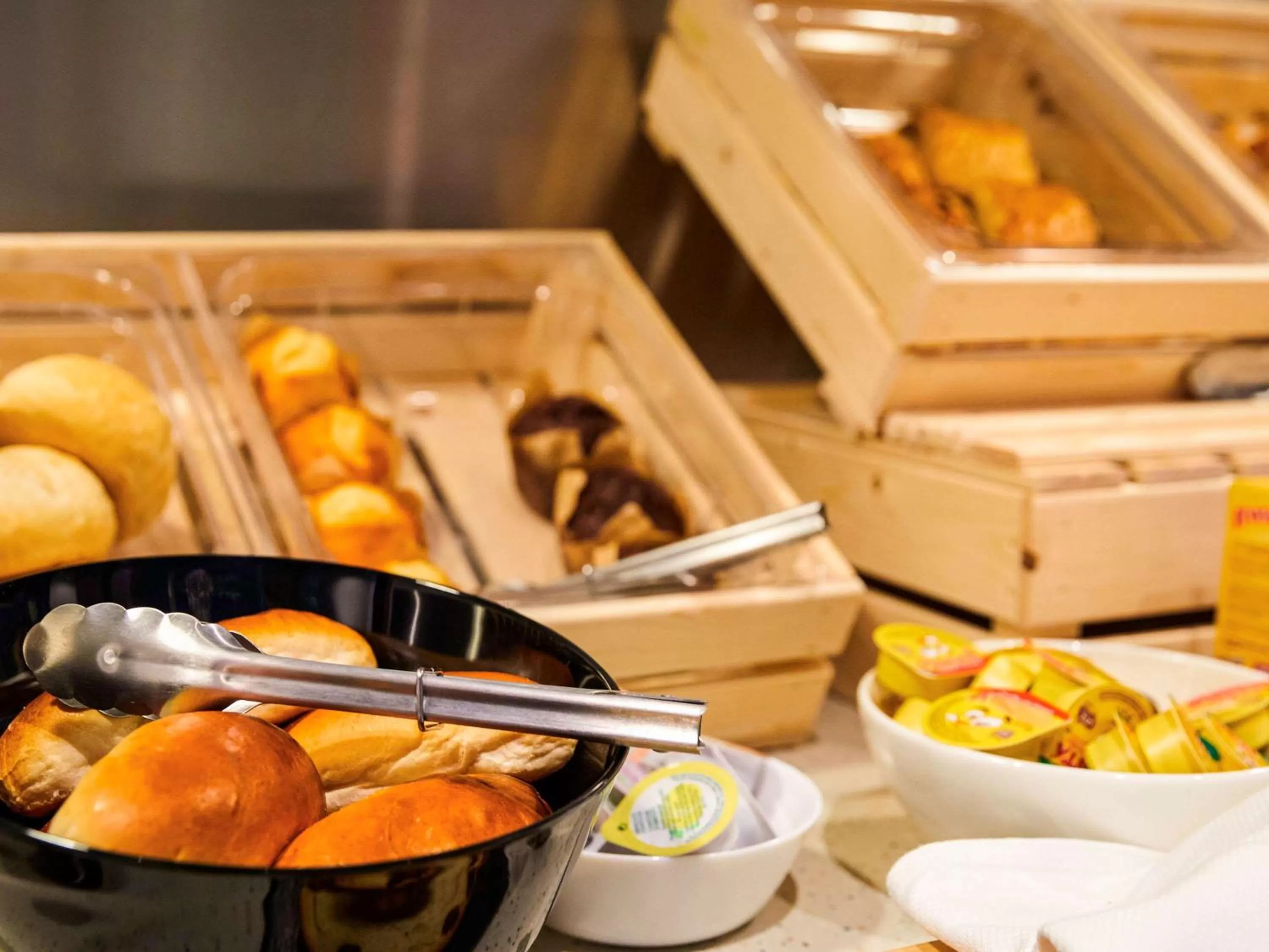 Restaurant/places to eat in ibis Styles Liege Guillemins