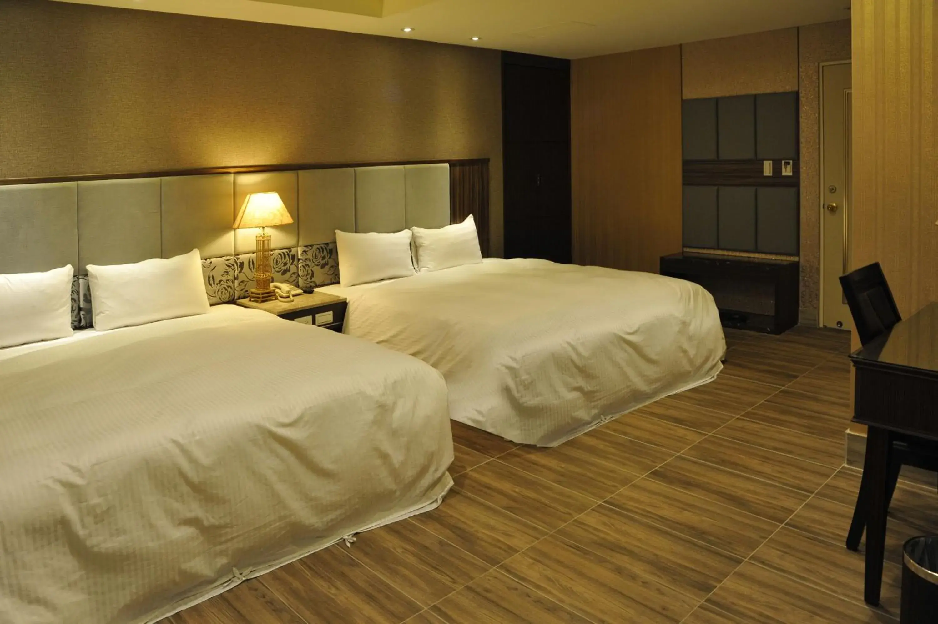 Bed in Maple Hotel