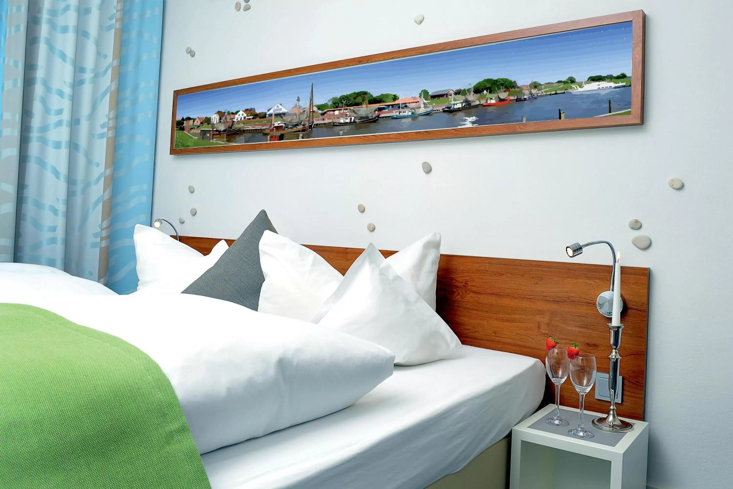 Photo of the whole room, Bed in Hotel Fährhaus