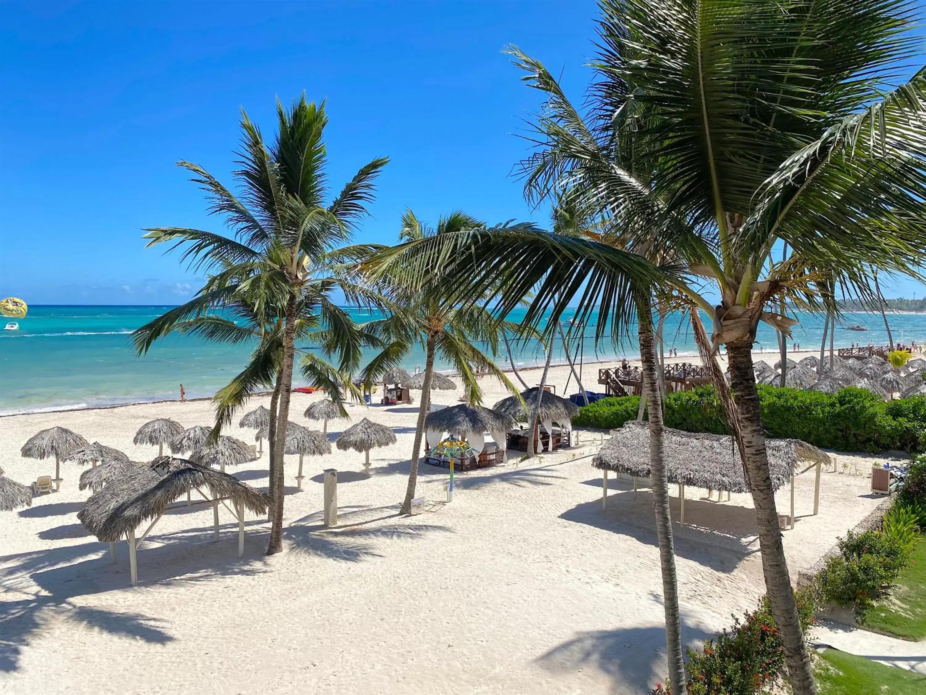 Beach in LOS CORALES VILLAS and SUITES - BEACH CLUB, SPA, RESTAURANTS