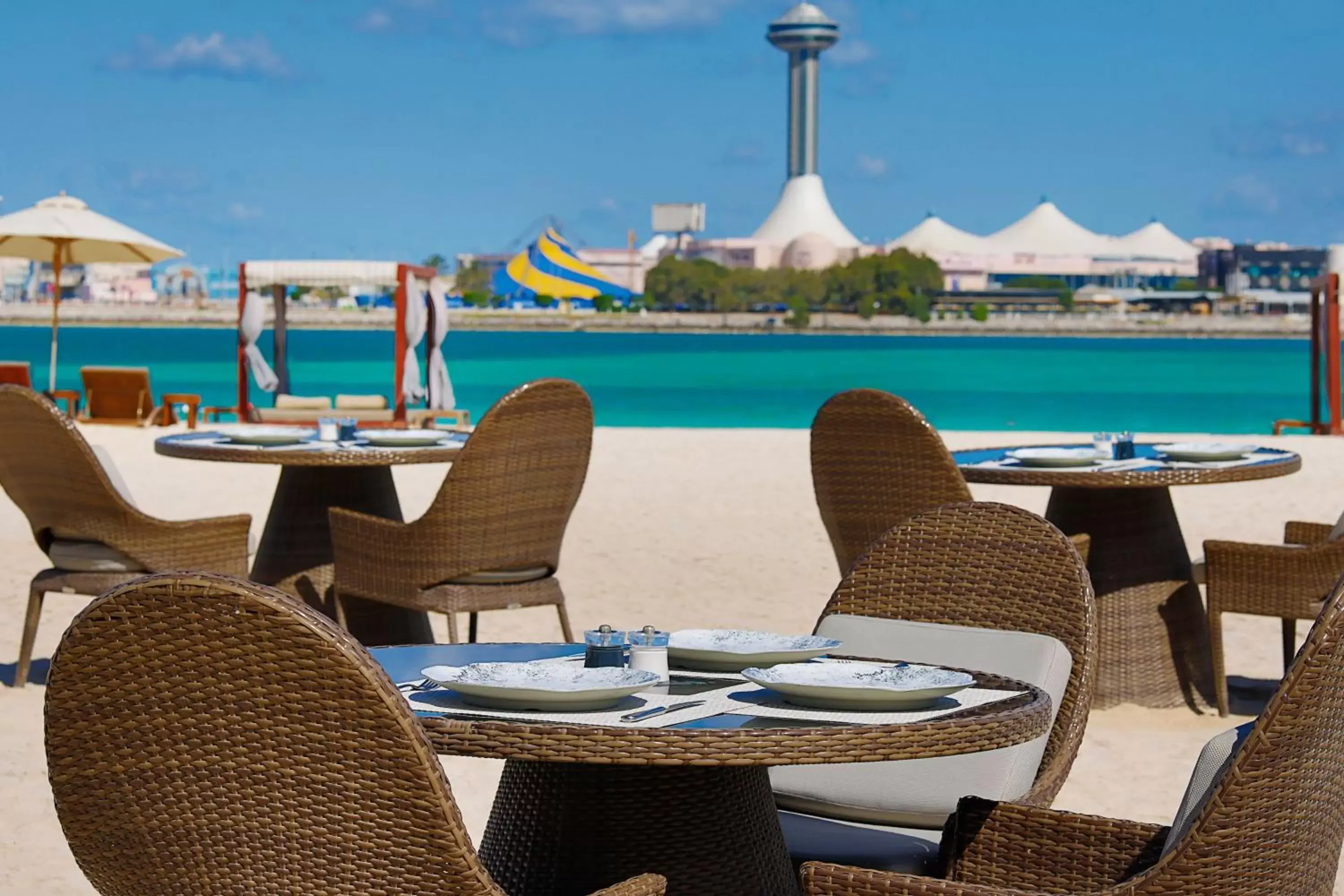 Beach, Restaurant/Places to Eat in The St. Regis Abu Dhabi