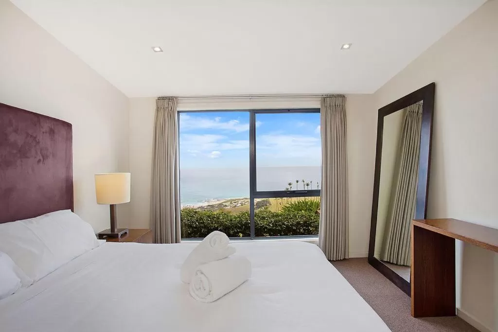 Sea view, Bed in Beacon Point Ocean View Villas