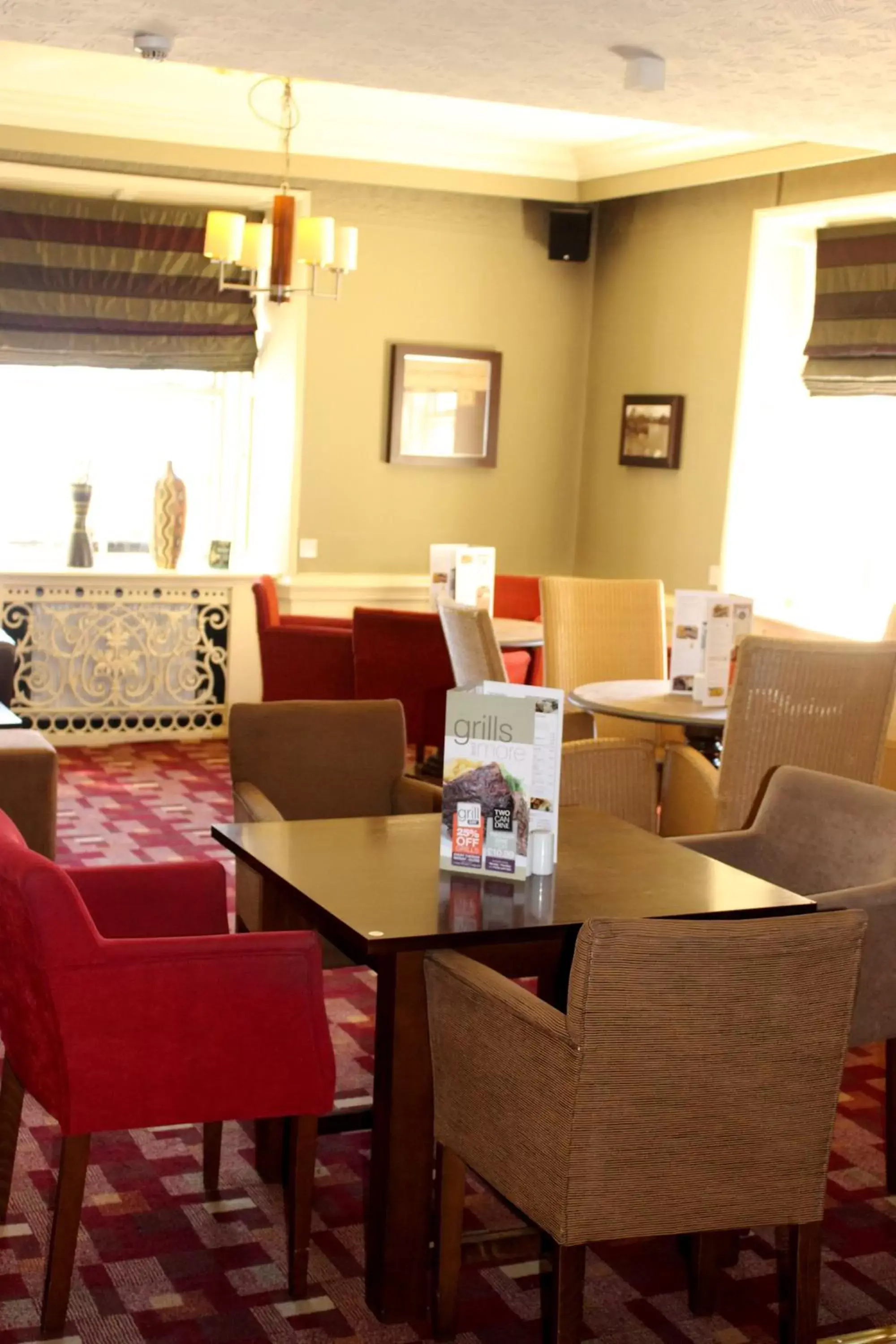 Restaurant/Places to Eat in Thomas Arms Hotel