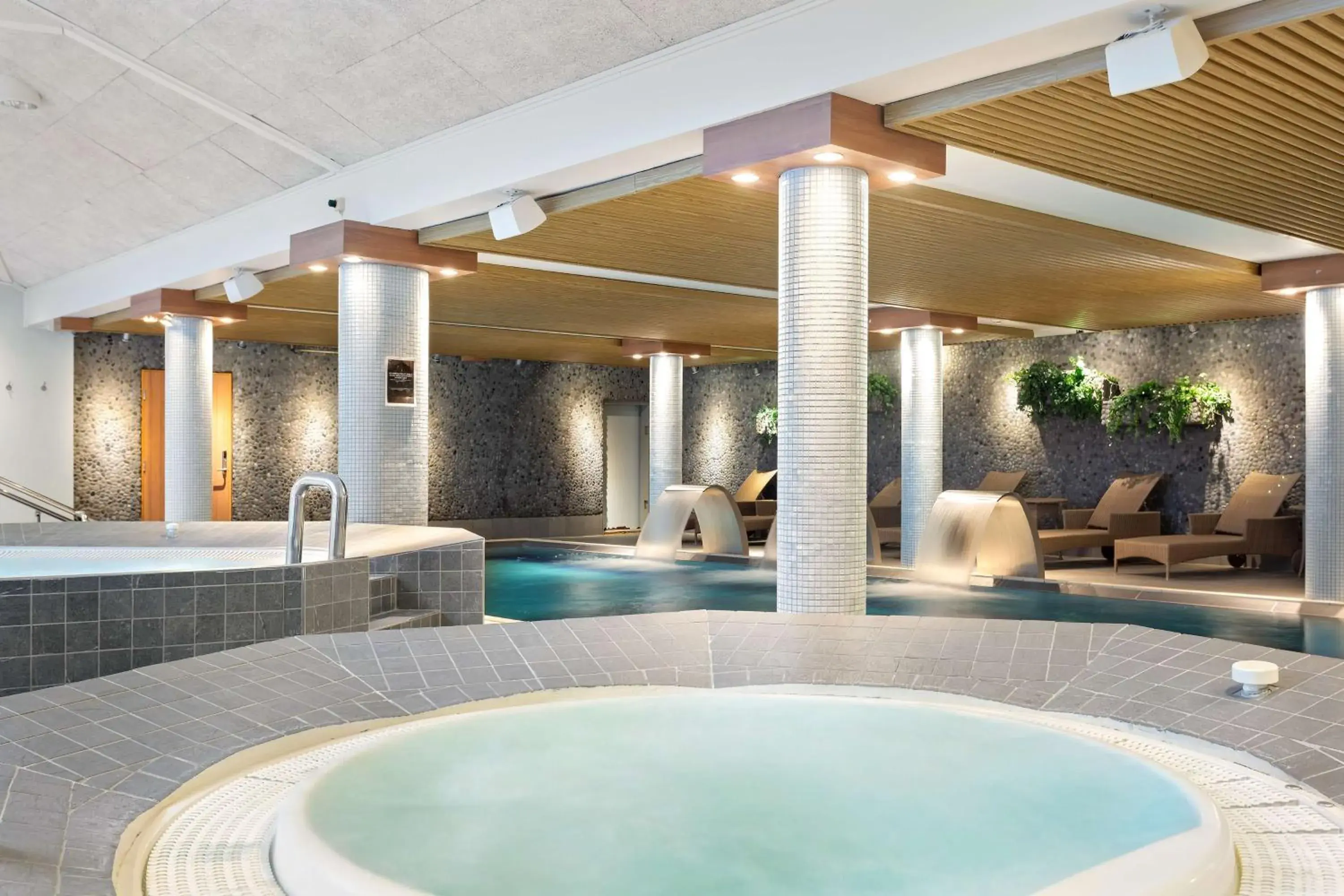 Spa and wellness centre/facilities, Swimming Pool in Scandic Skogshöjd