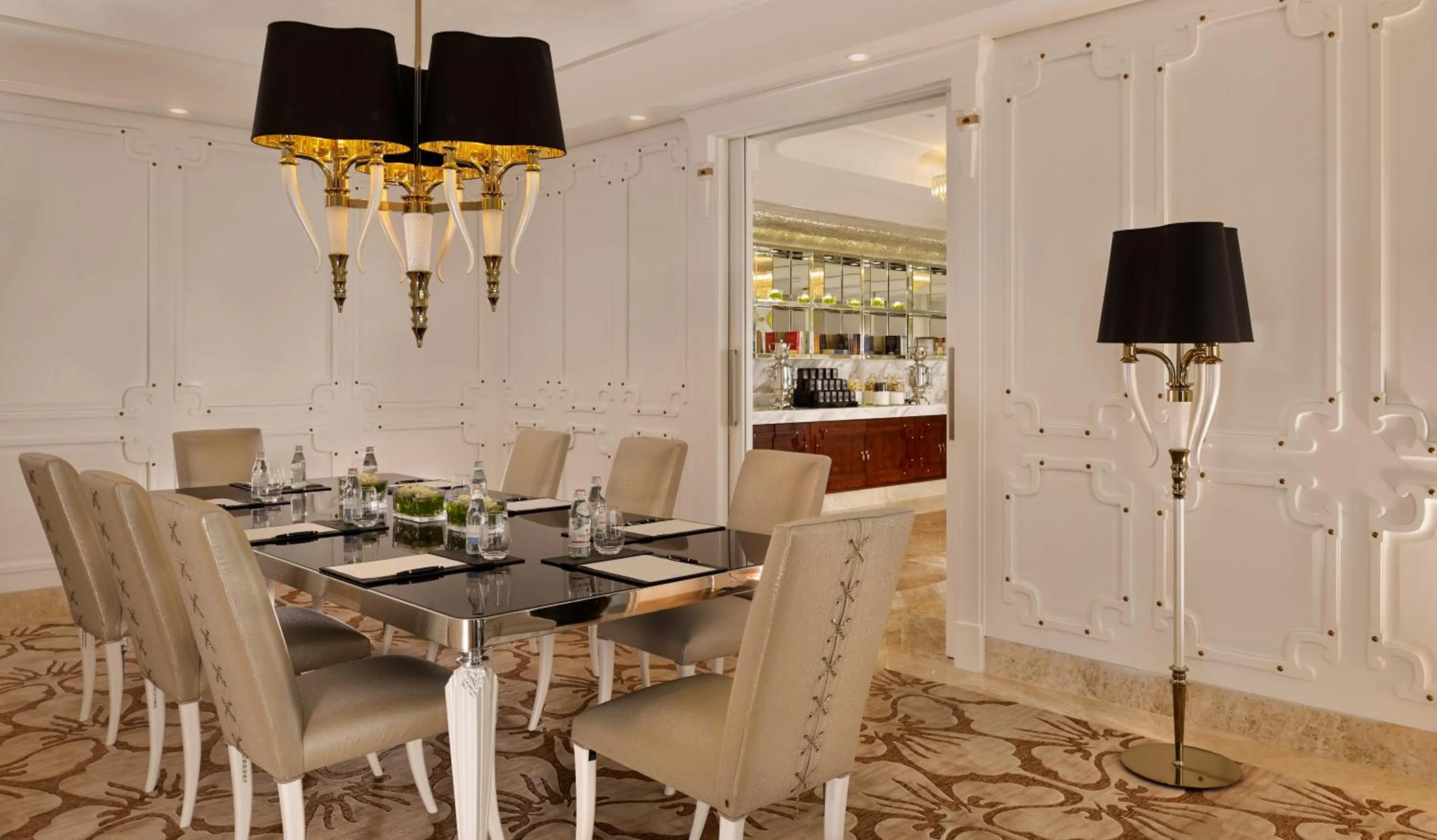 Lounge or bar in The Reverie Saigon Residential Suites