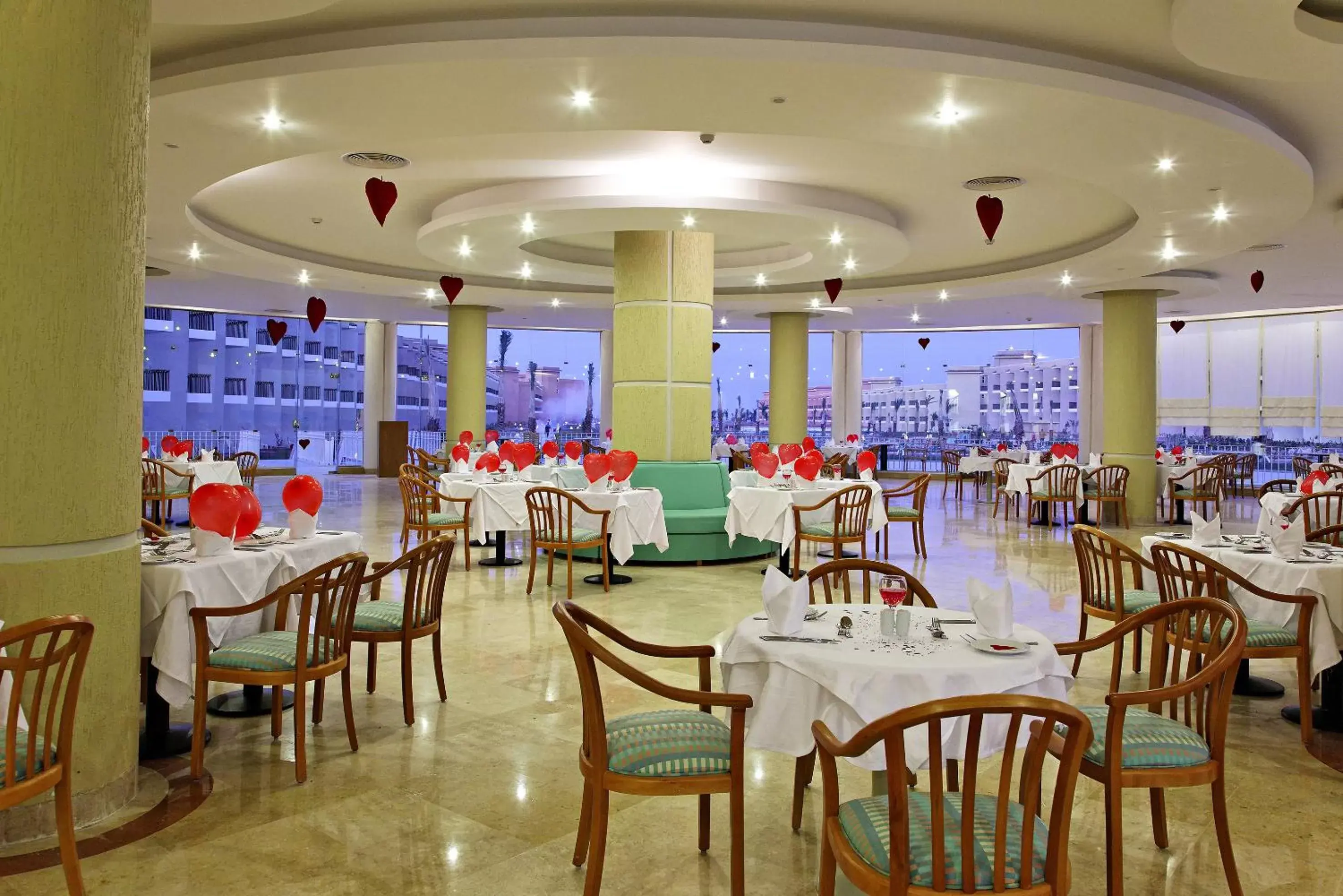 Restaurant/Places to Eat in The Three Corners Sunny Beach Resort