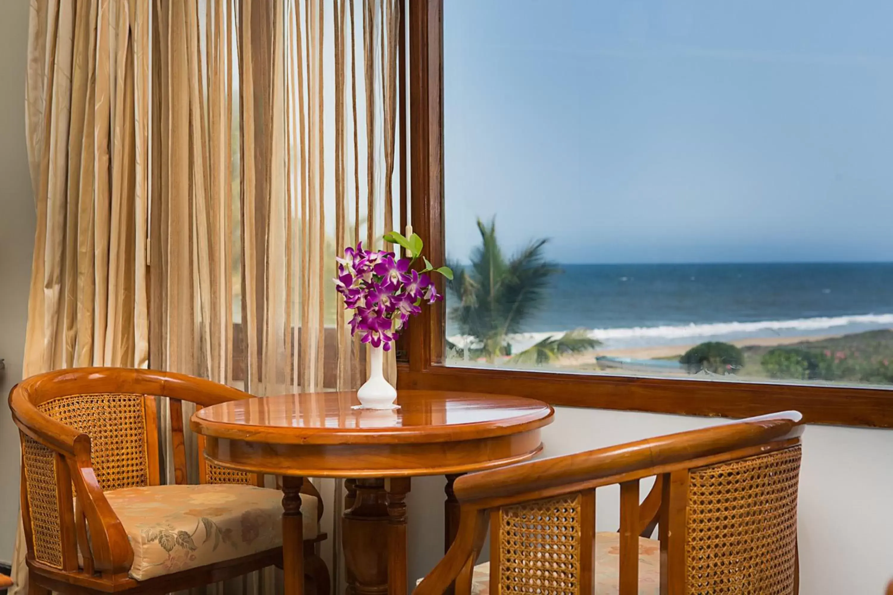 Living room in Ideal Beach Resort