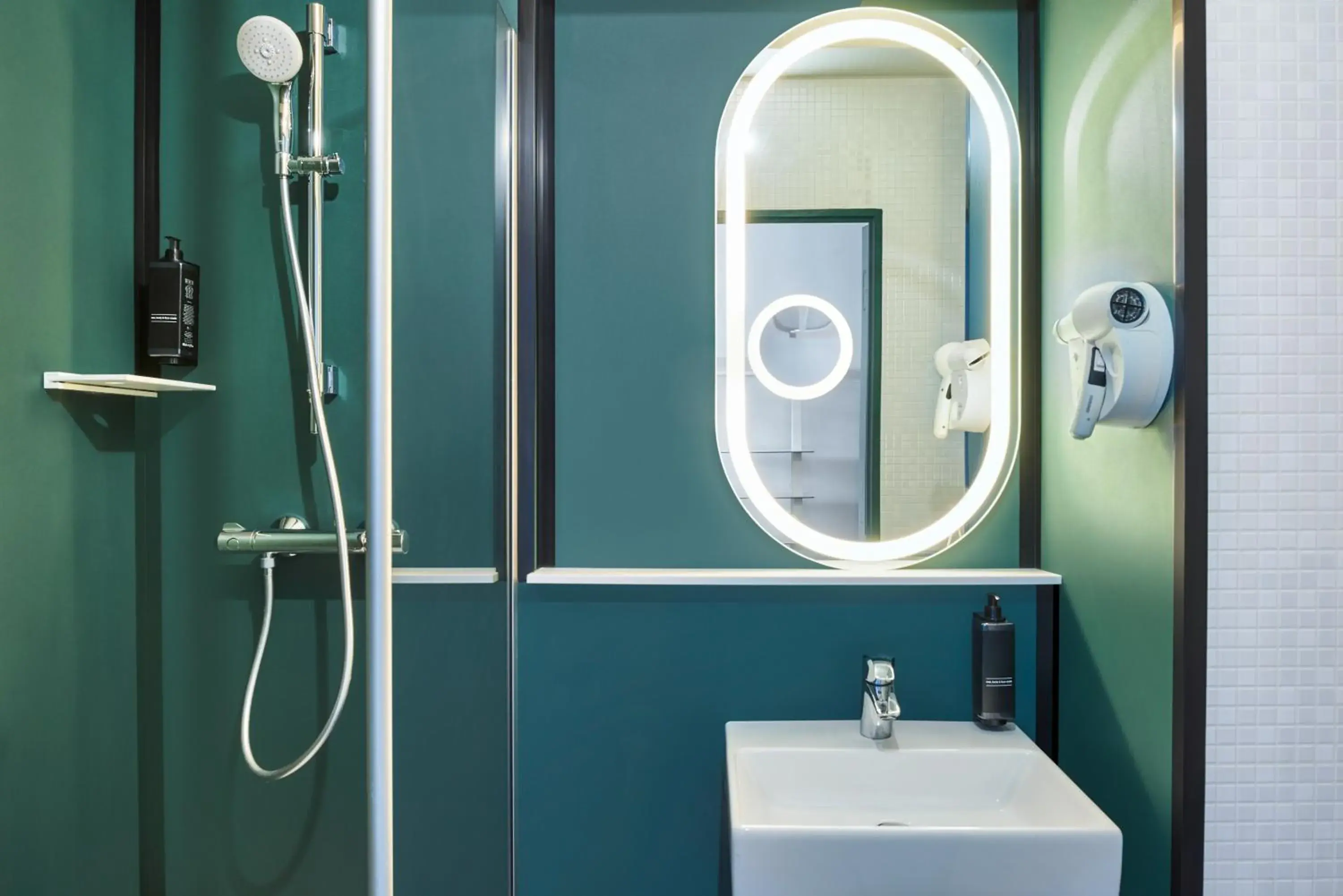 Shower, Bathroom in ibis Paris Nation Davout