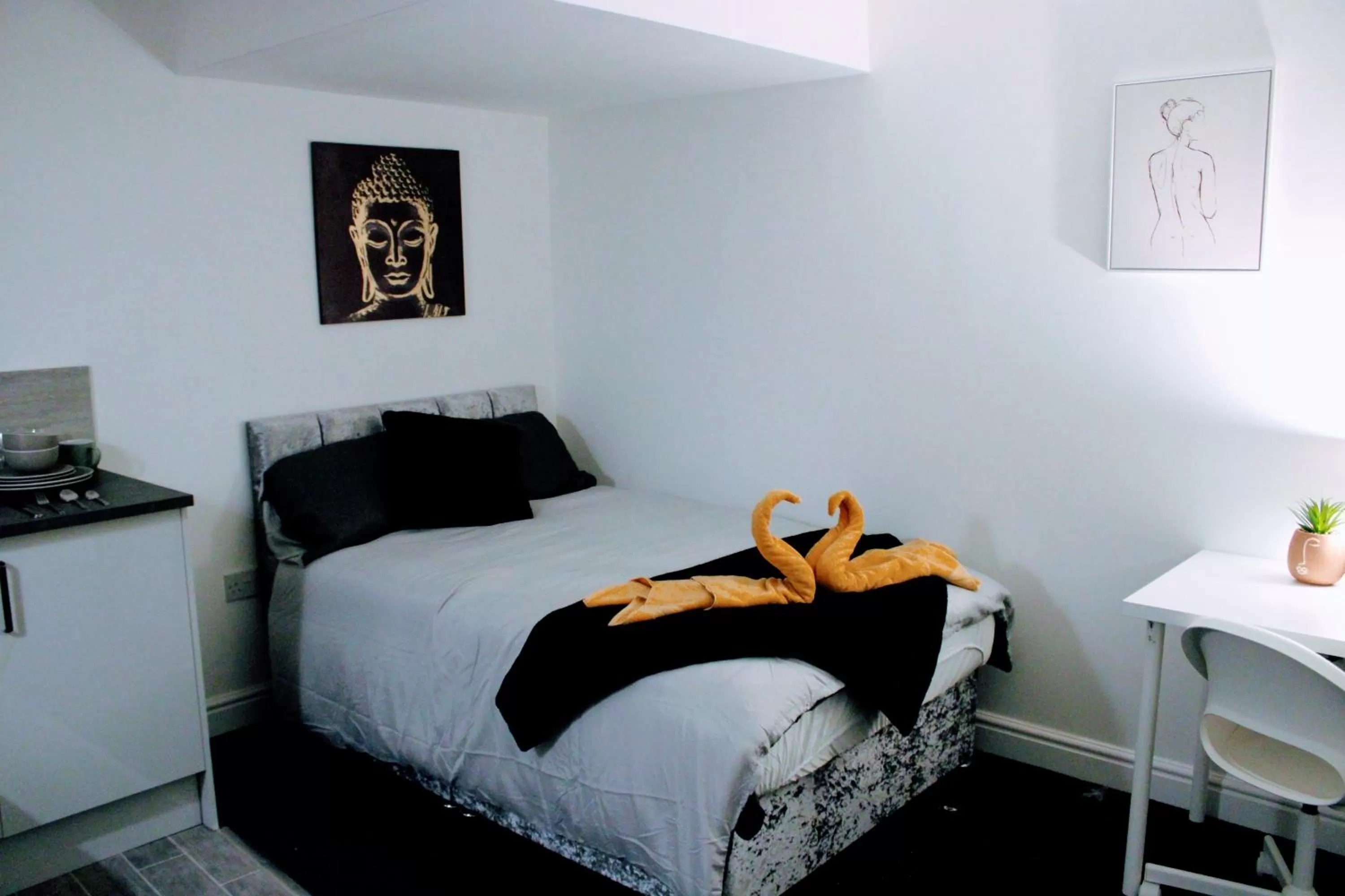 Bed in Easy Living Nottingham - Burns Street