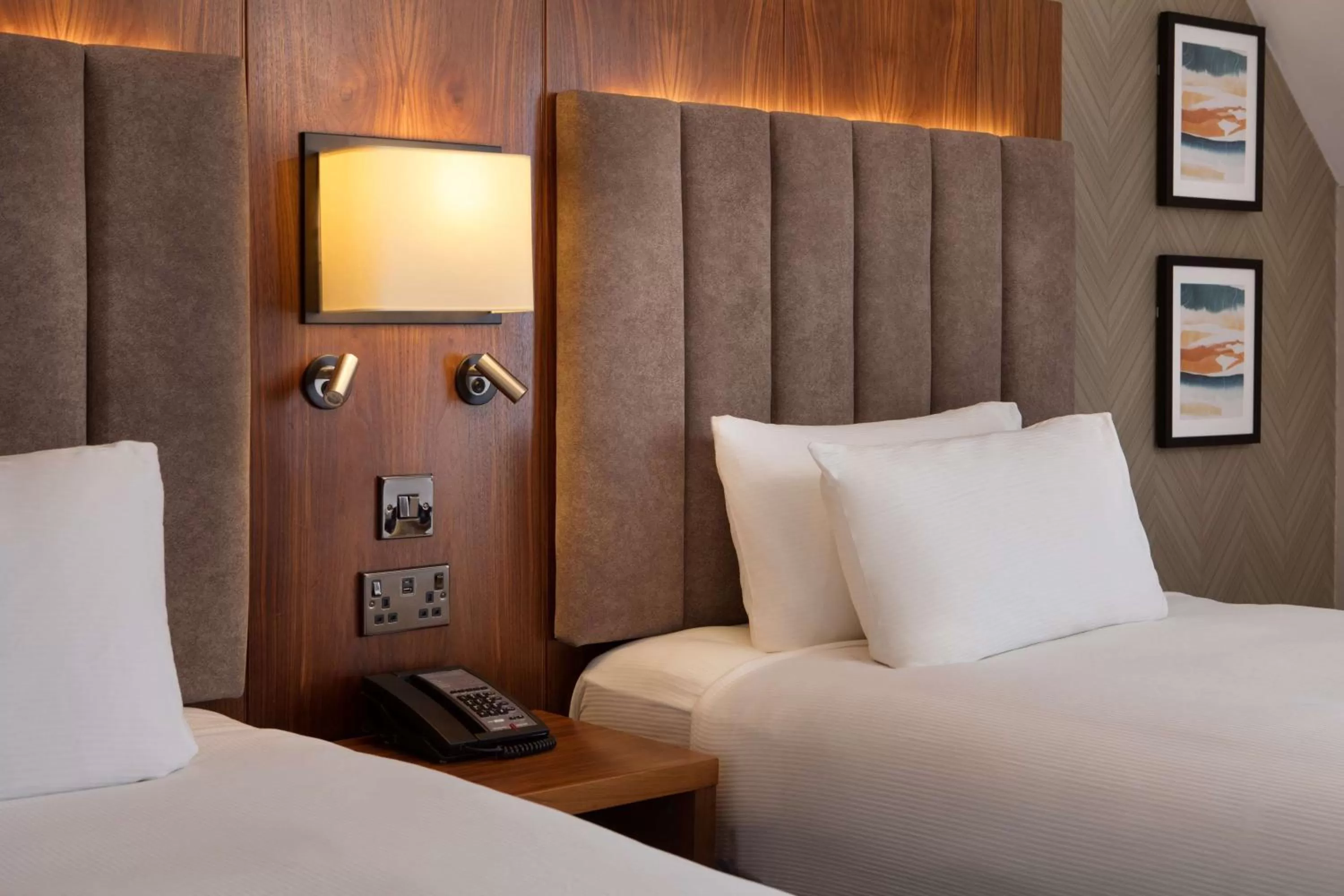 Bed in DoubleTree by Hilton Southampton