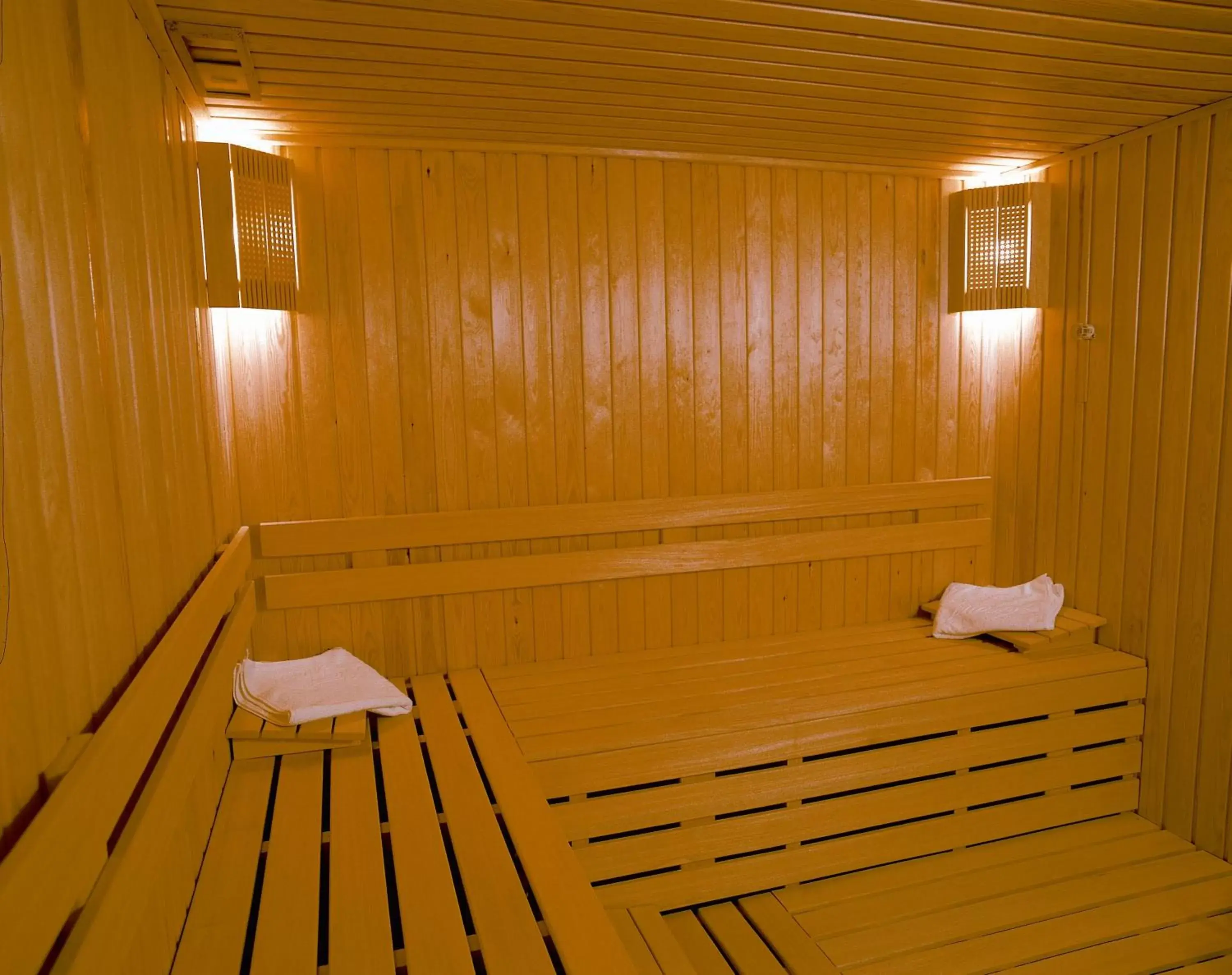 Spa and wellness centre/facilities in Grand Cevahir Hotel Convention Center