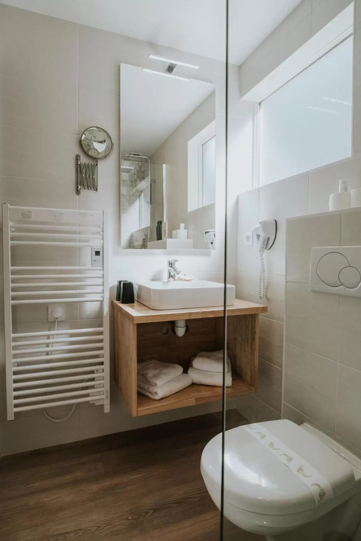 Bathroom in Hôtel Aux Tamaris - Vue Mer