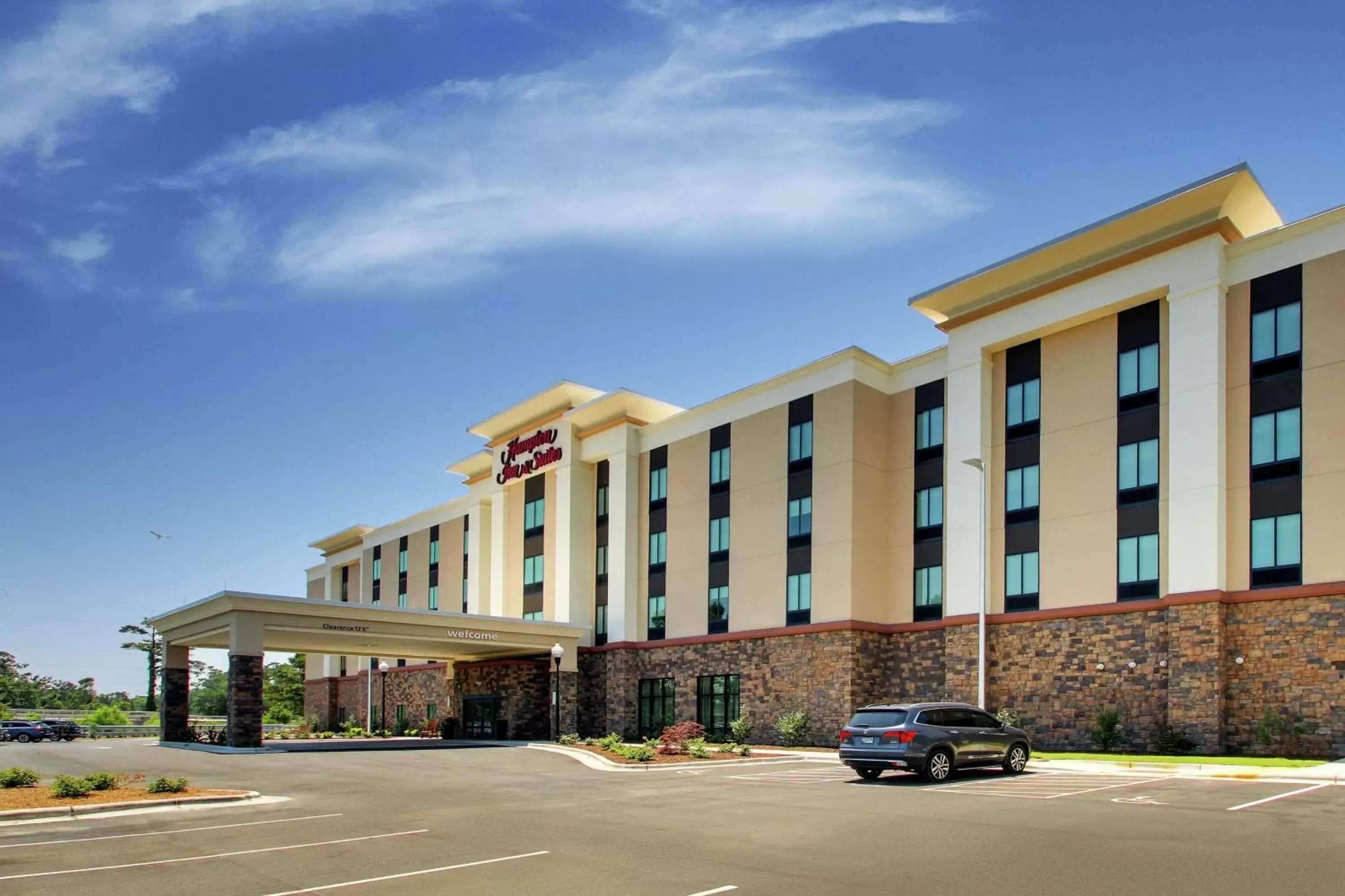 Property building in Hampton Inn & Suites By Hilton Southport Property building in Hampton Inn & Suites By Hilton Southport