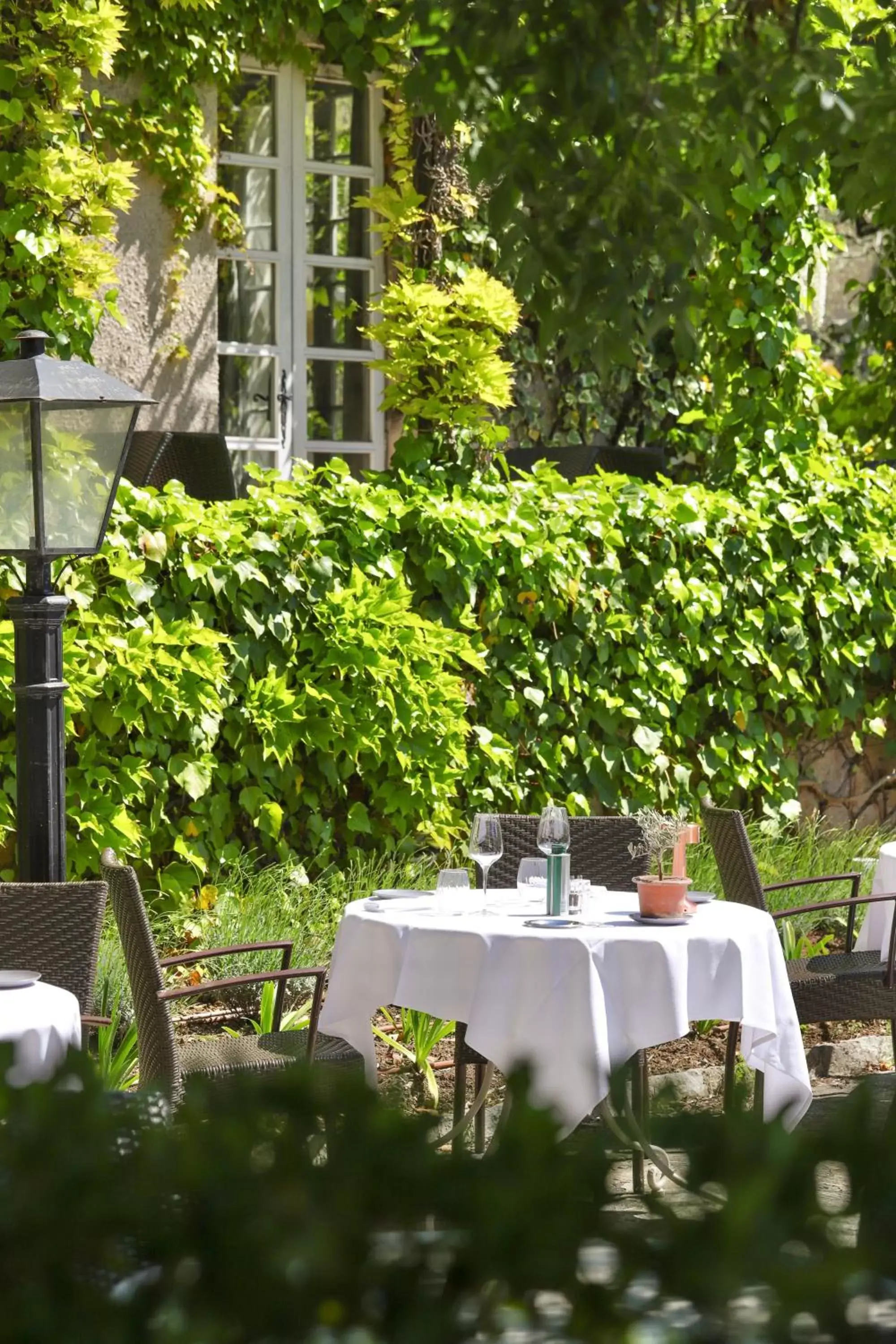 Restaurant/Places to Eat in Hôtel De Mougins