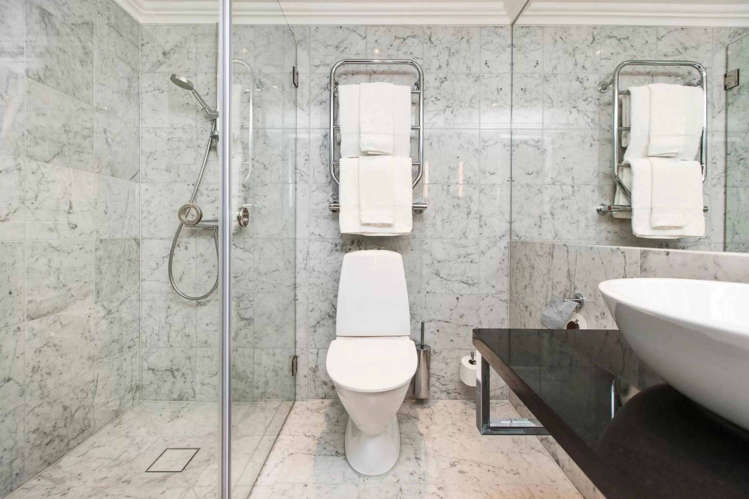 Bathroom in Elite Hotel Mollberg