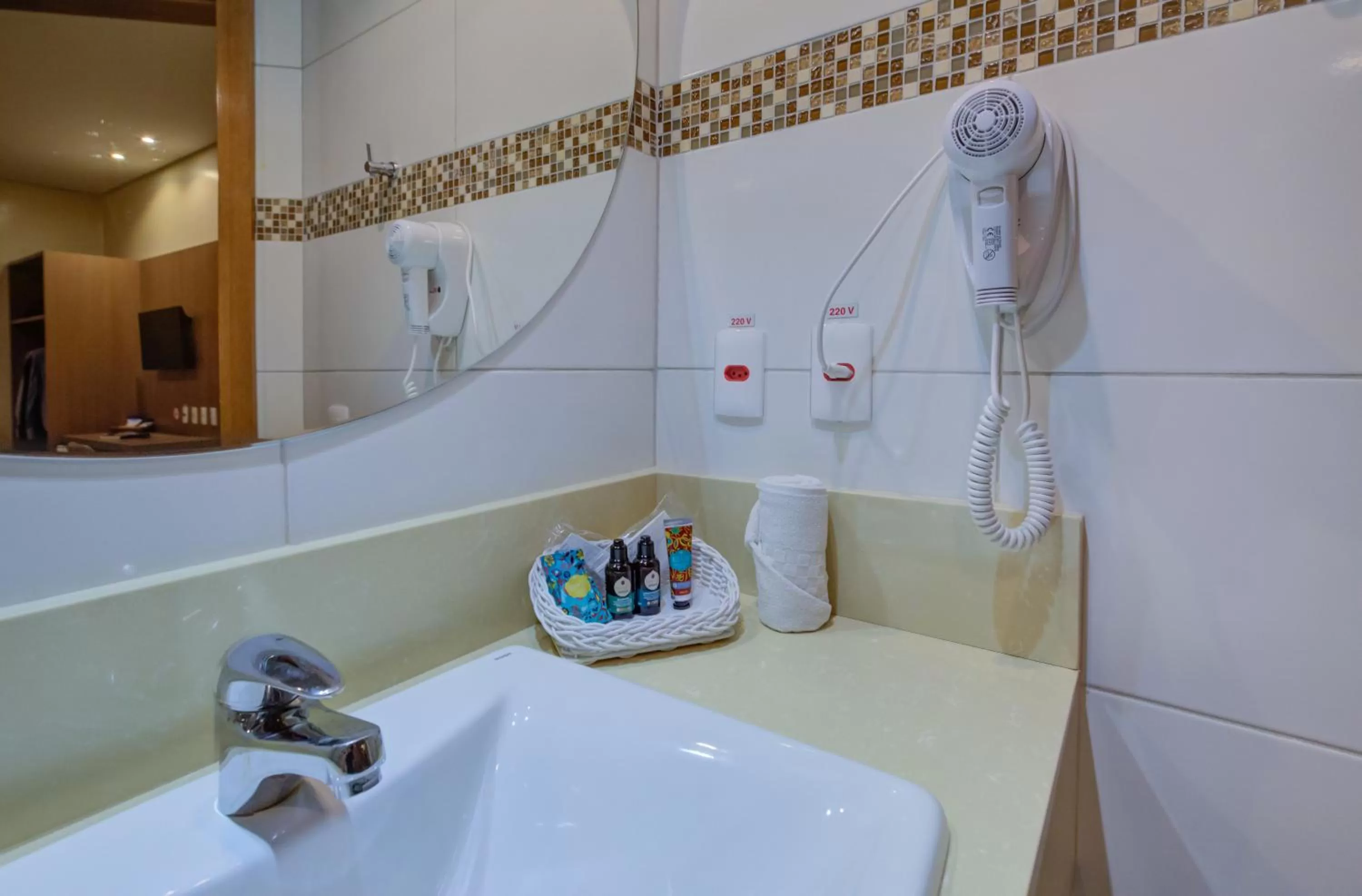 Bathroom in Rio Aeroporto Hotel Galeão