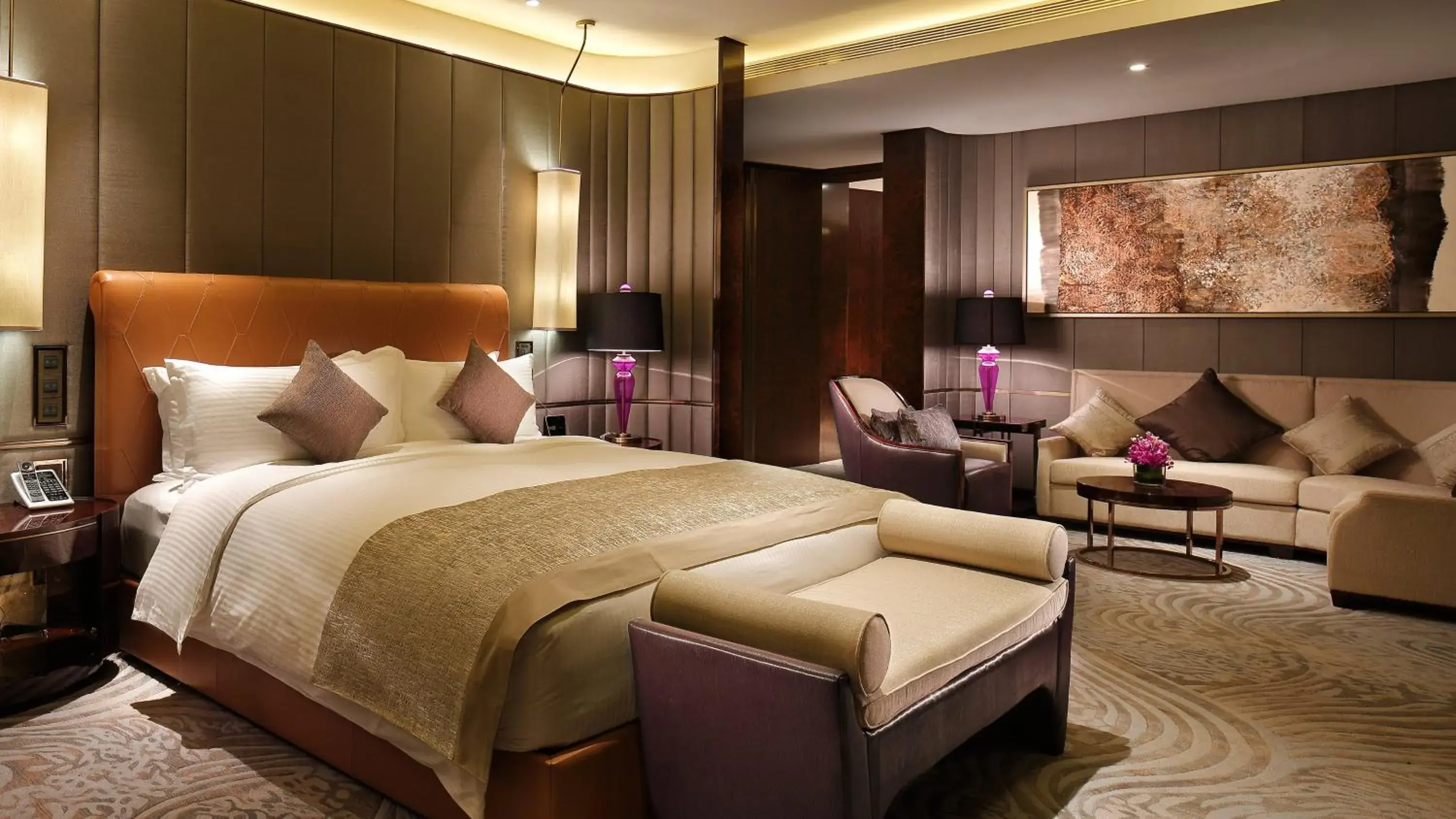 Photo of the whole room, Bed in InterContinental Changsha, an IHG Hotel