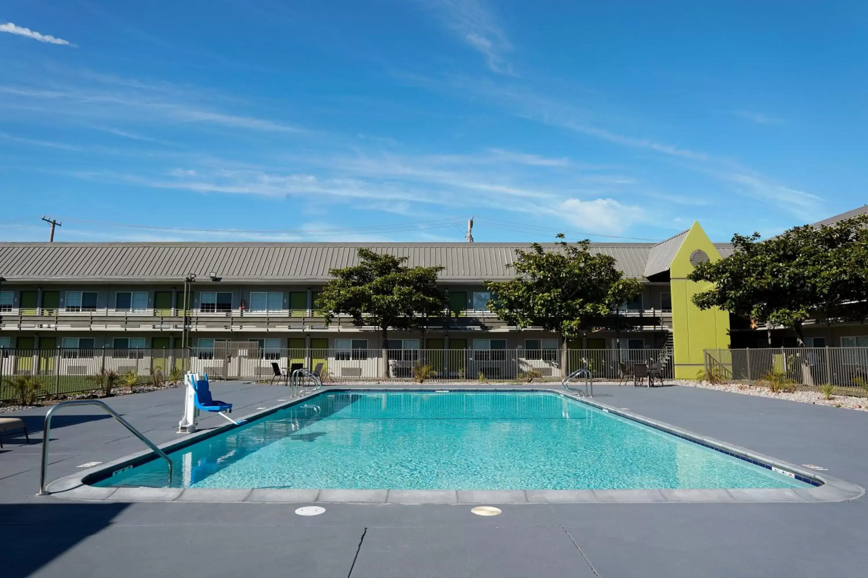 Swimming Pool in SureStay Plus Hotel by Best Western Point Richmond