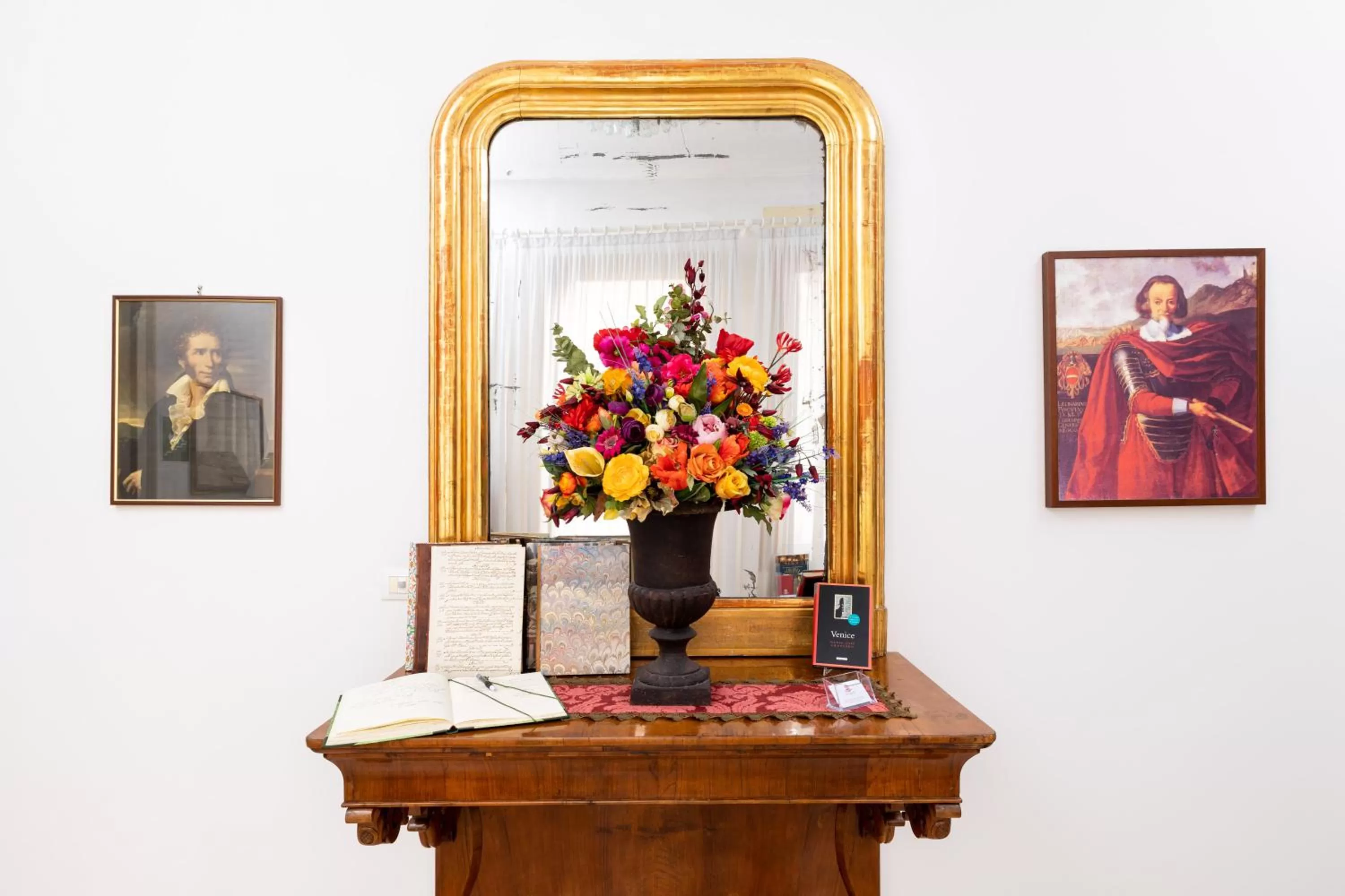 Decorative detail in Residence Ca' Foscolo