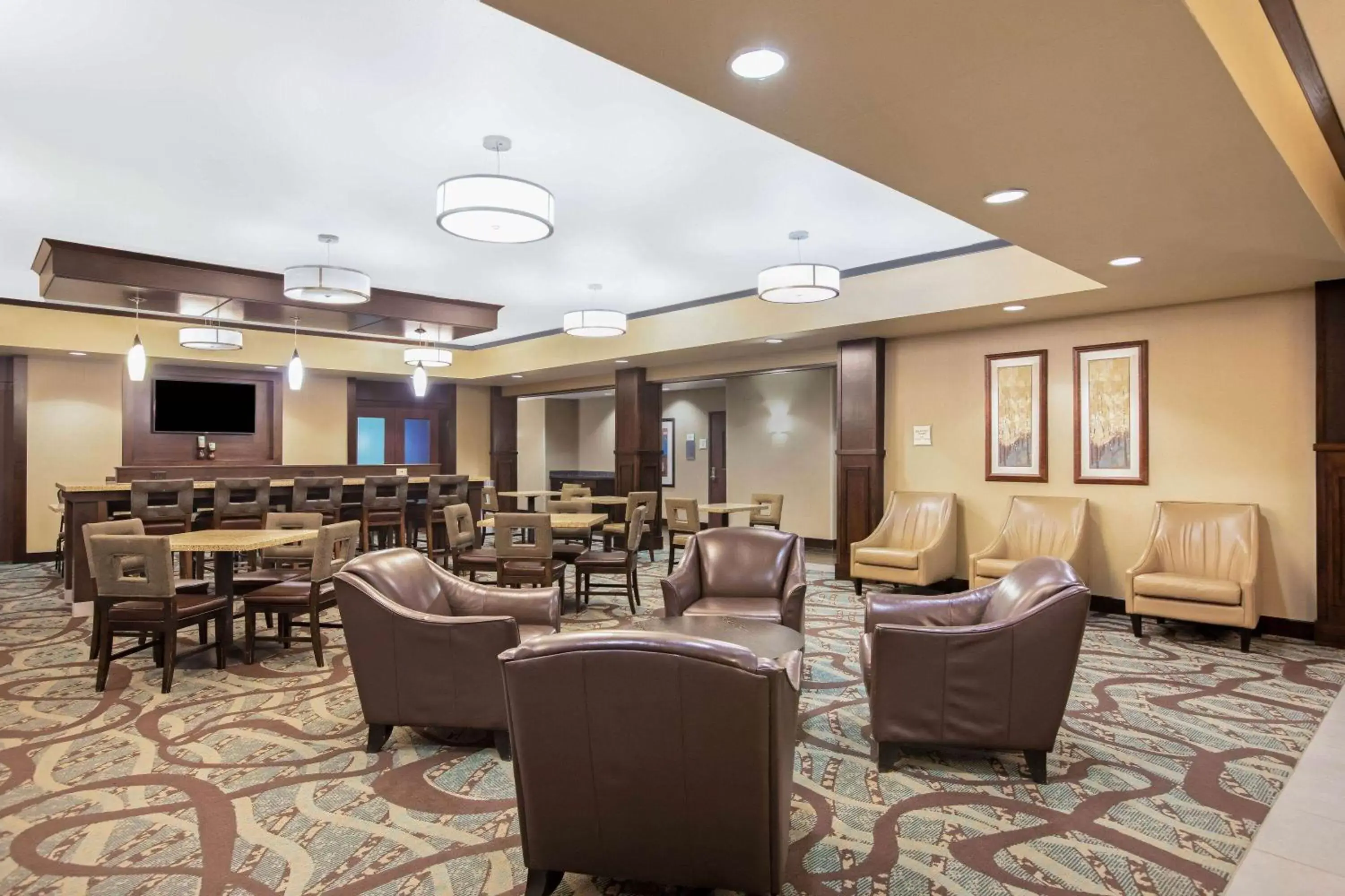 Lobby or reception in La Quinta by Wyndham Sioux Falls