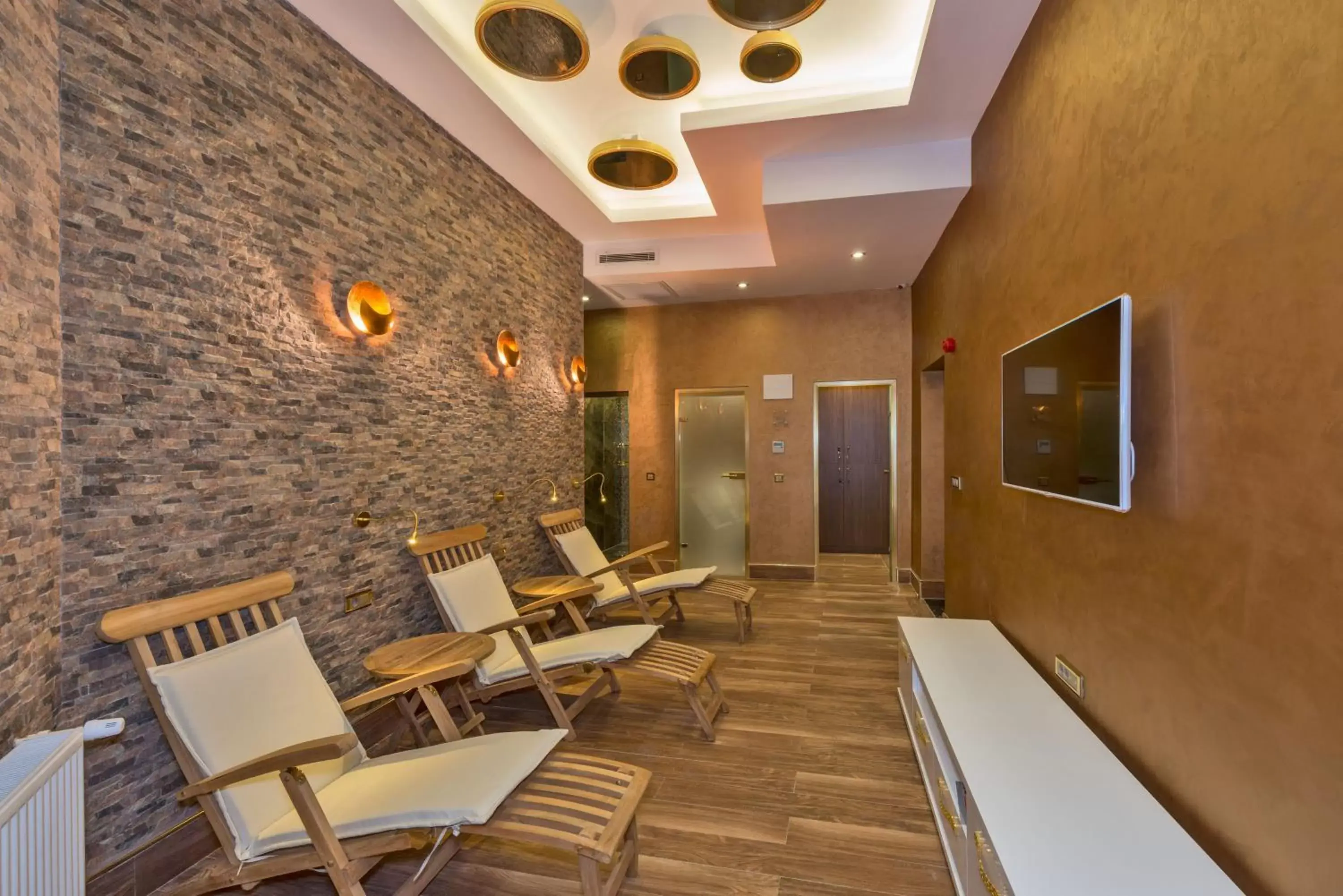 Spa and wellness centre/facilities in The Million Stone Hotel - Special Category